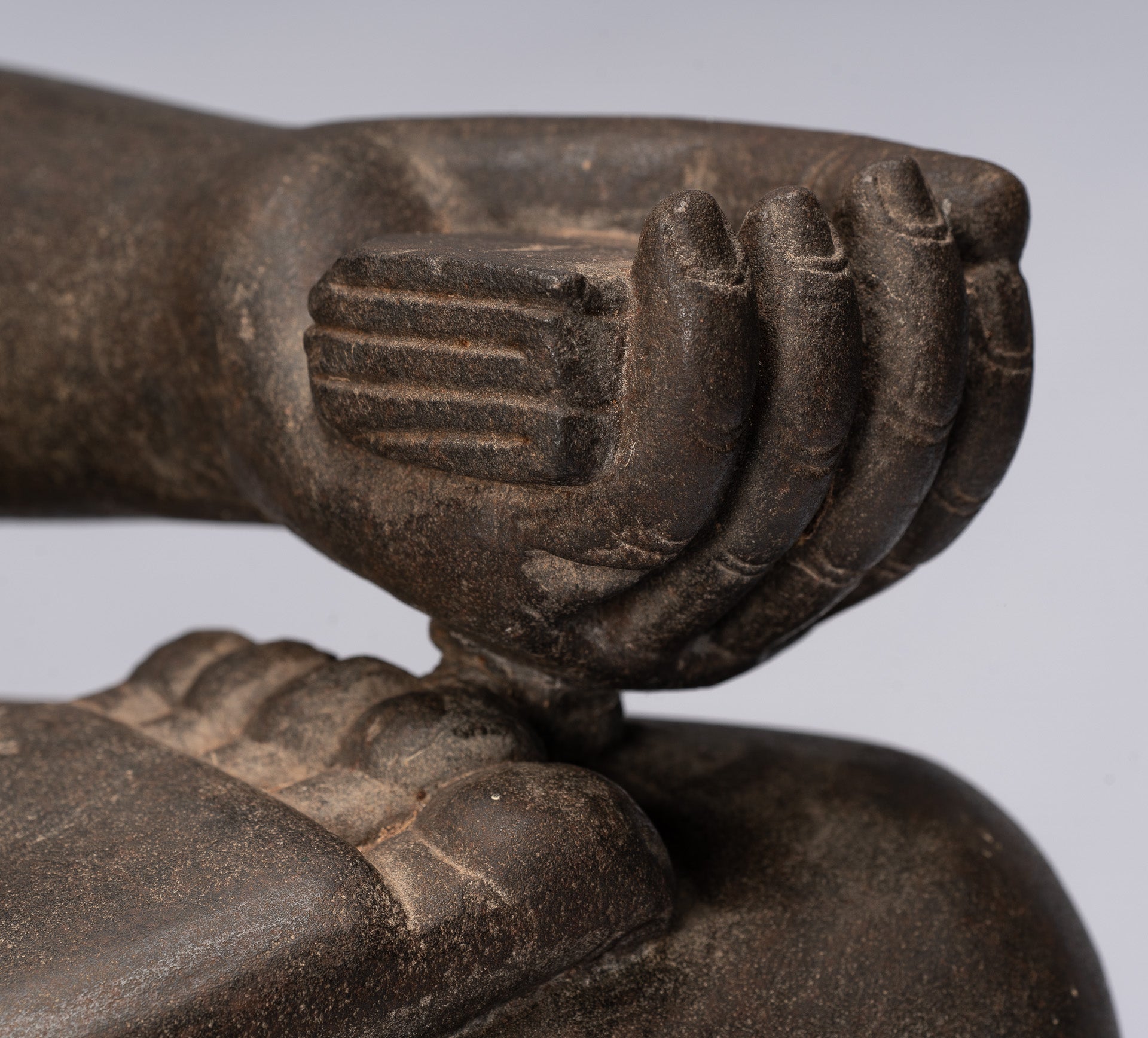 Antique Khmer Style Stone Koh Ker seduto Bodhisattva Avalokitesvara Statua - 62 cm/25 "