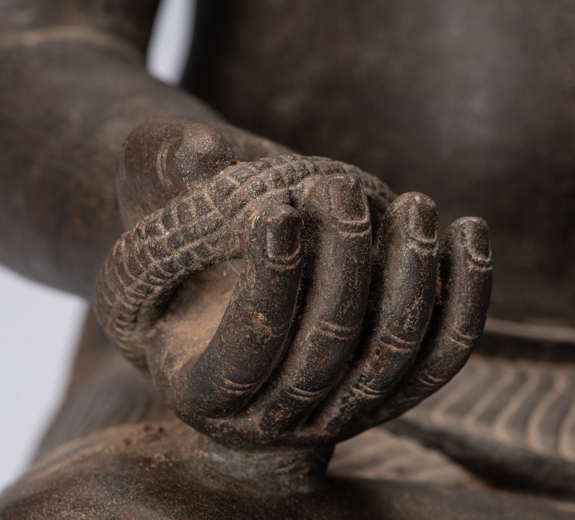 Antique Khmer Style Stone Koh Ker seduto Bodhisattva Avalokitesvara Statua - 62 cm/25 "