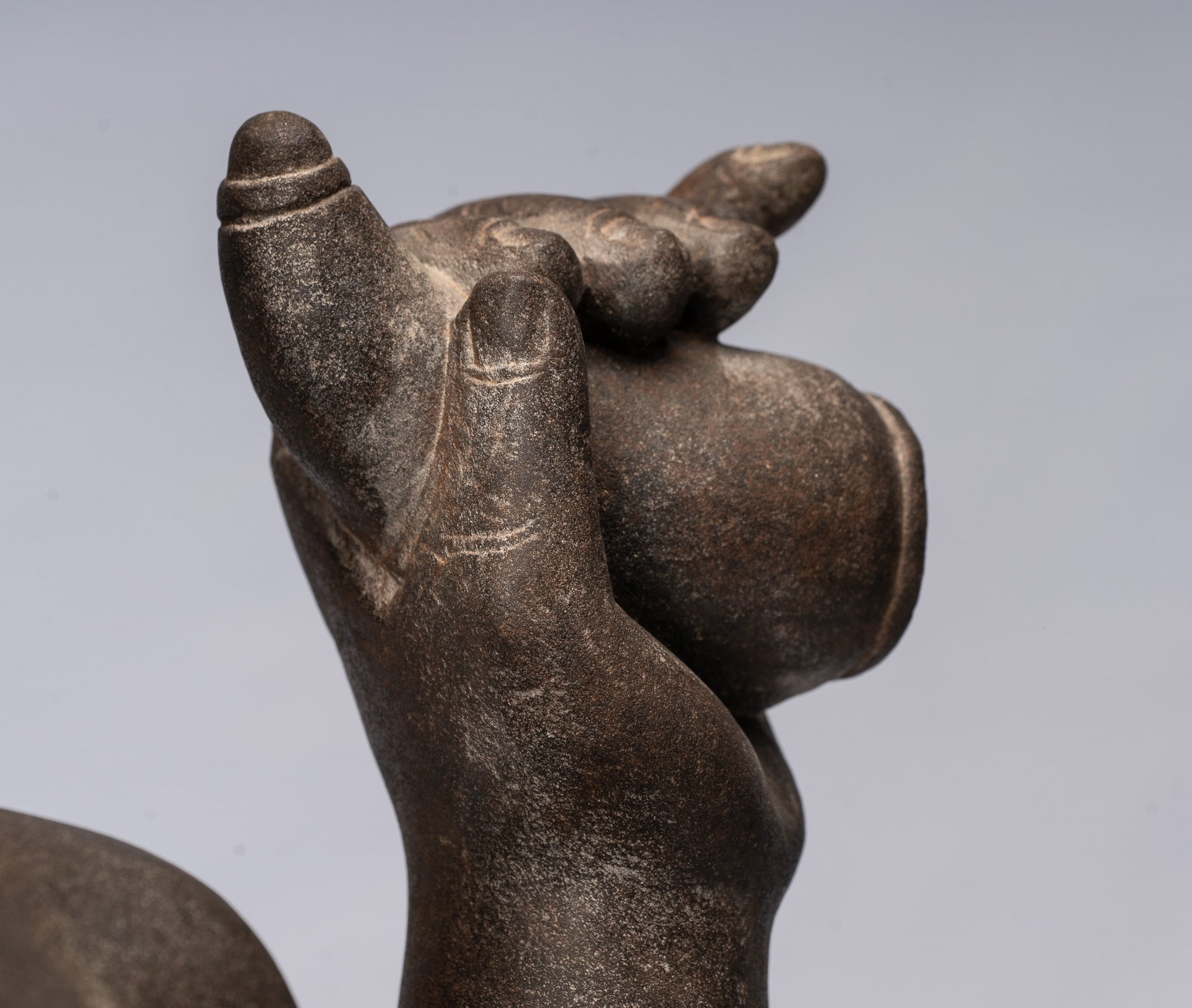 Antique Khmer Style Stone Koh Ker seduto Bodhisattva Avalokitesvara Statua - 62 cm/25 "