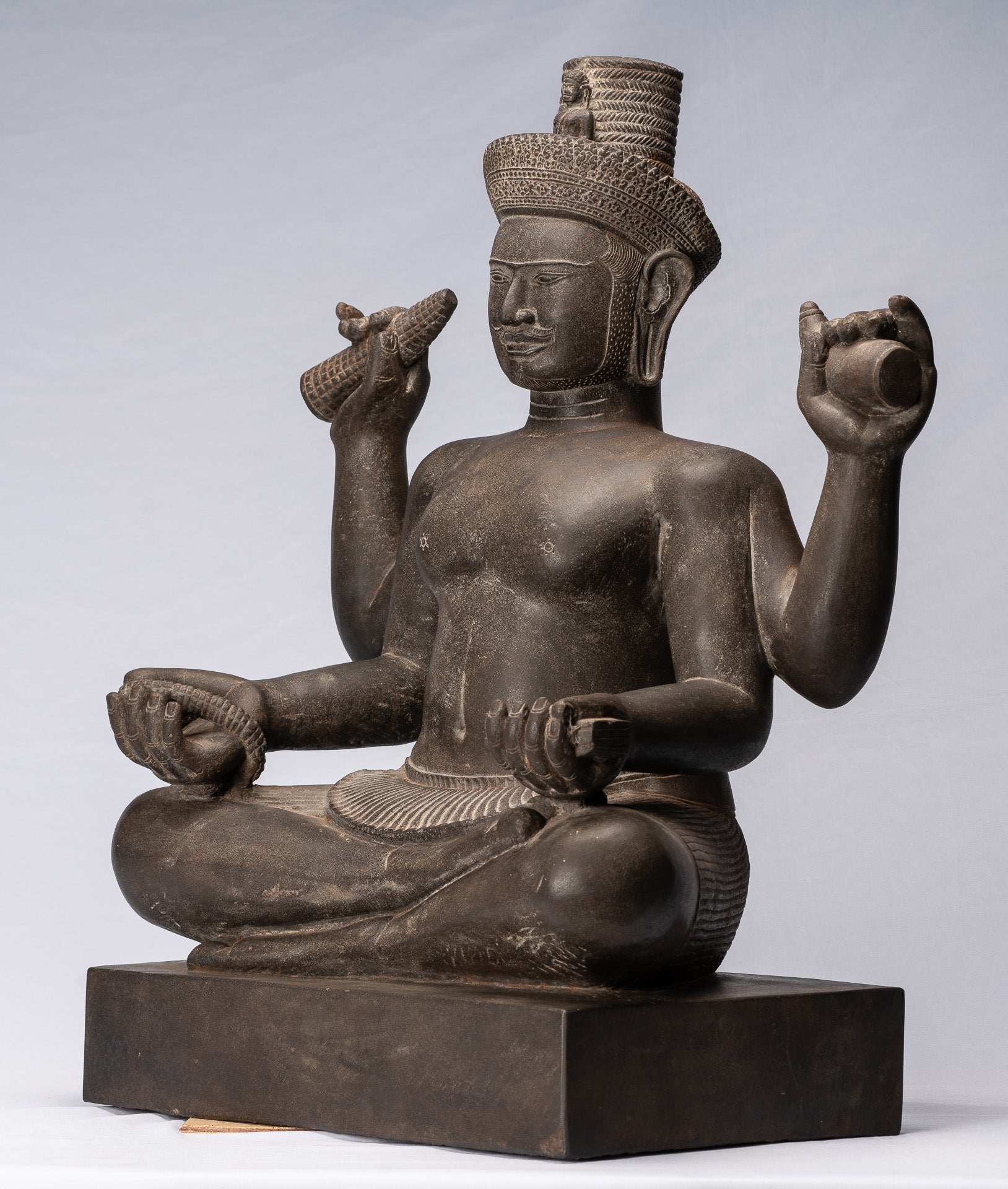 Antique Khmer Style Stone Koh Ker seduto Bodhisattva Avalokitesvara Statua - 62 cm/25 "