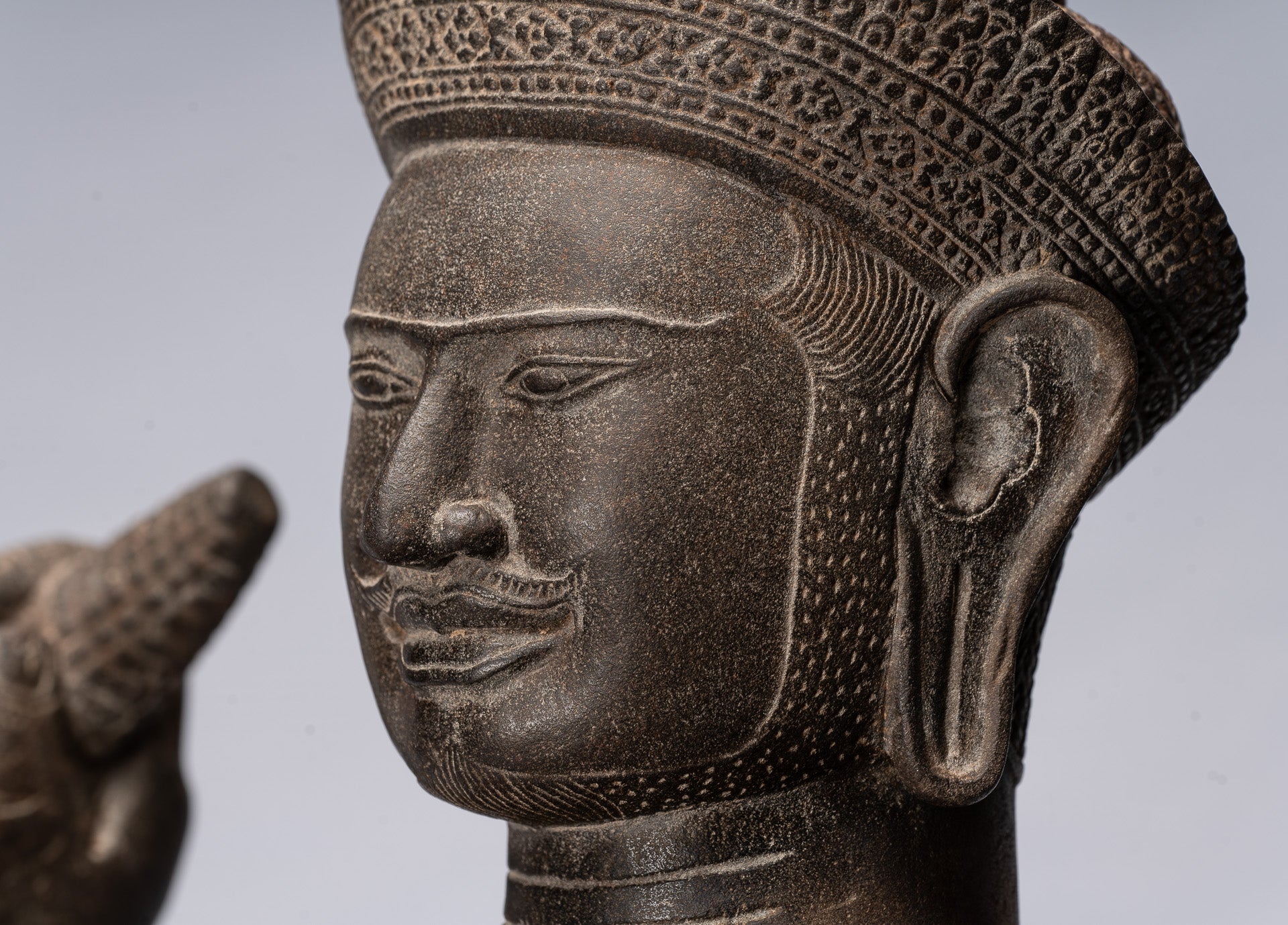 Antique Khmer Style Stone Koh Ker seduto Bodhisattva Avalokitesvara Statua - 62 cm/25 "