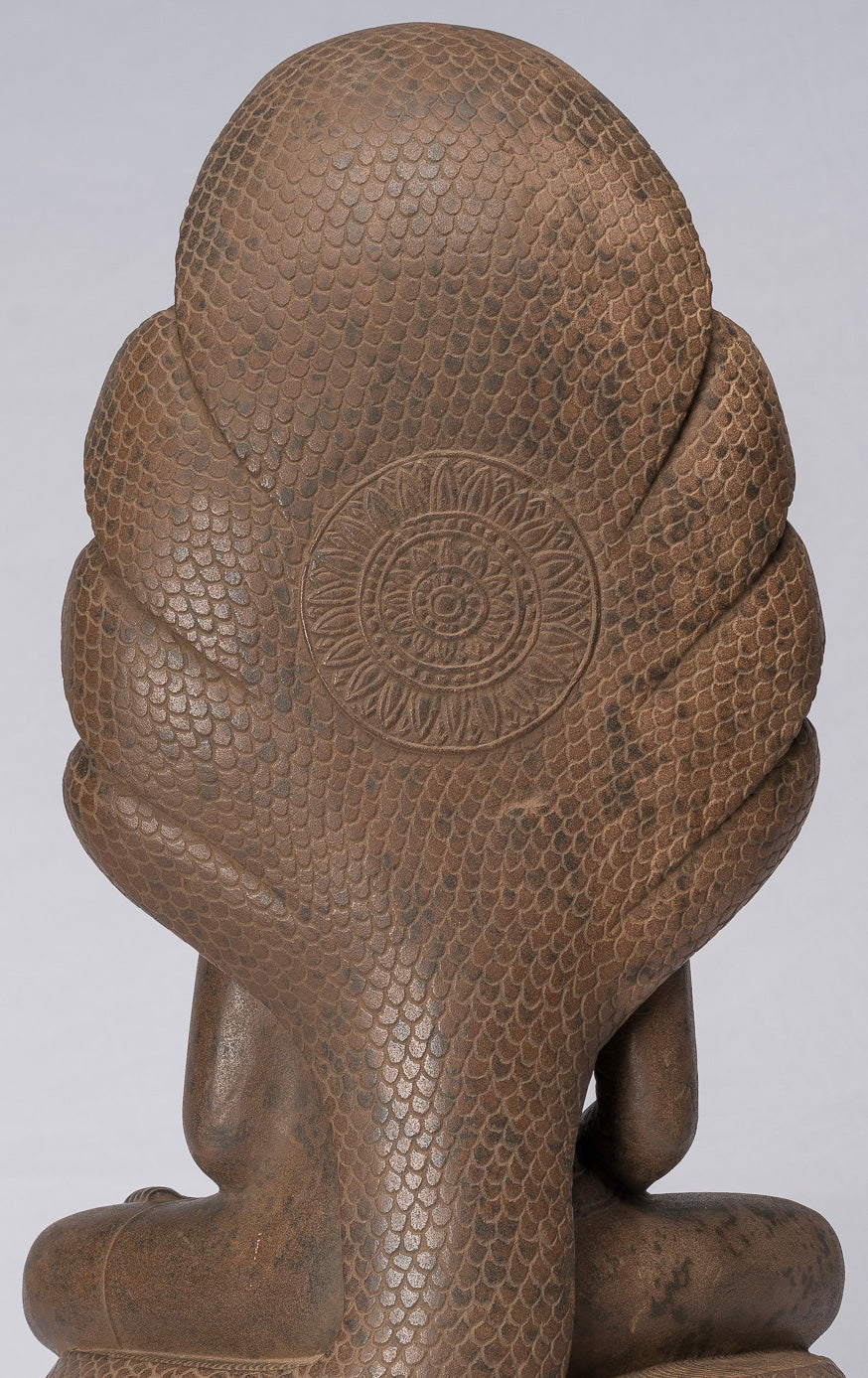 Statue de Bouddha – Bouddha de méditation Naga assis en pierre khmère antique de style Angkor Wat – 56 cm