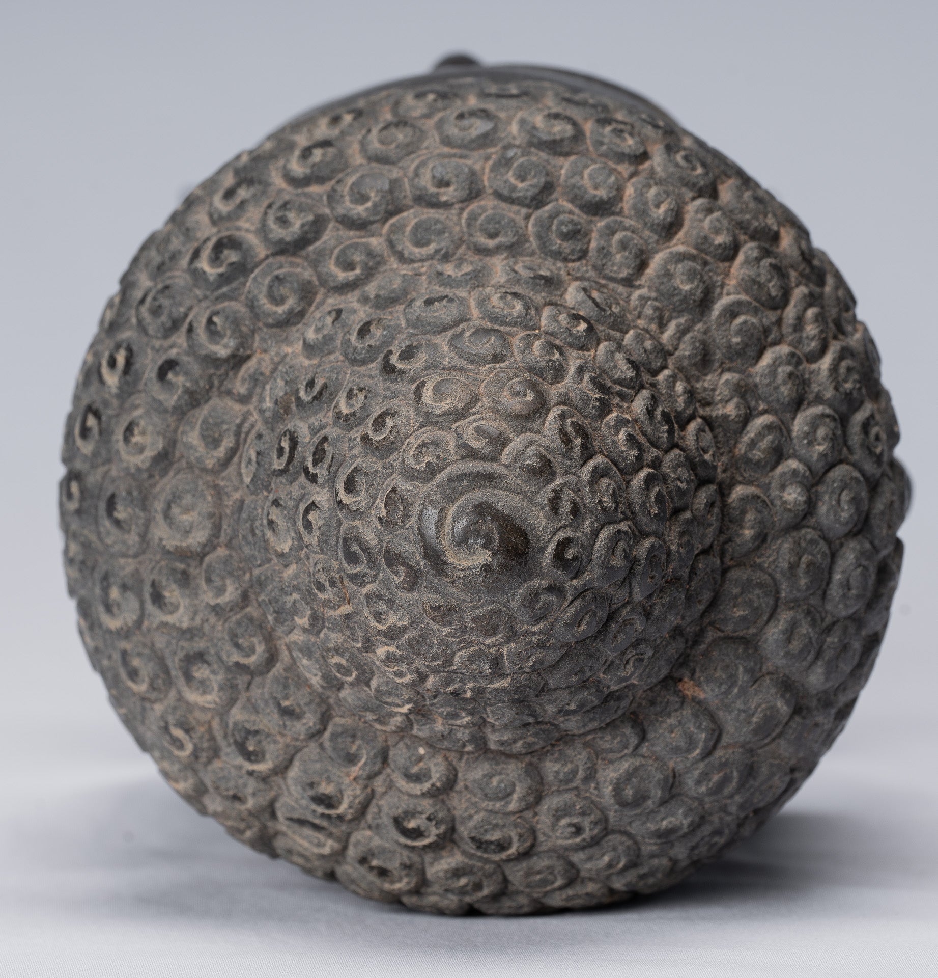 Statue de Shiva - Tête de Shiva en pierre noire de style khmer antique Yaksha et Yakshaswaroop - 31 cm/12"