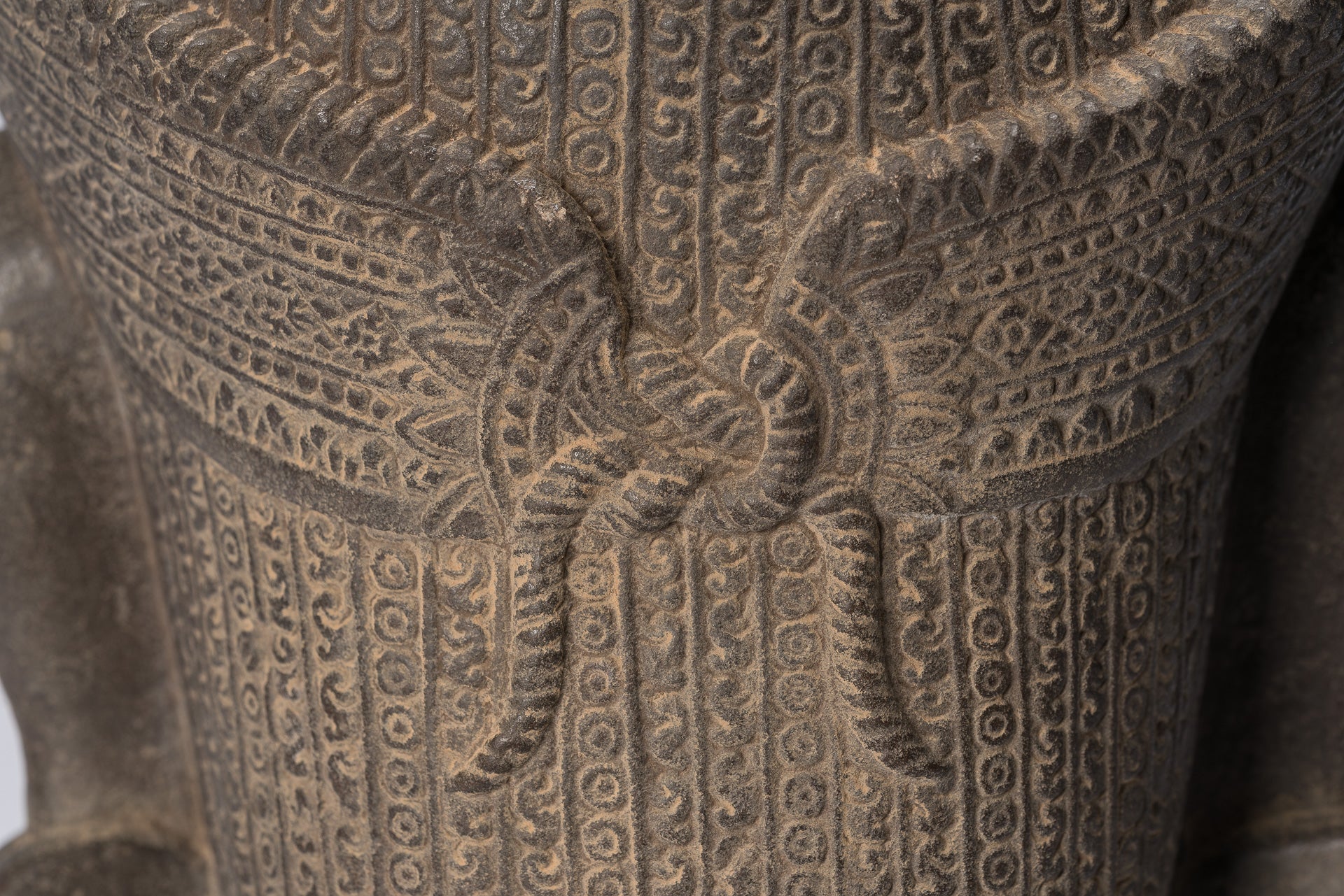 Garuda Statue-Antique Banteay Srei Style Stone Khmer Garuda Vishnu Statue-56cm/22 "