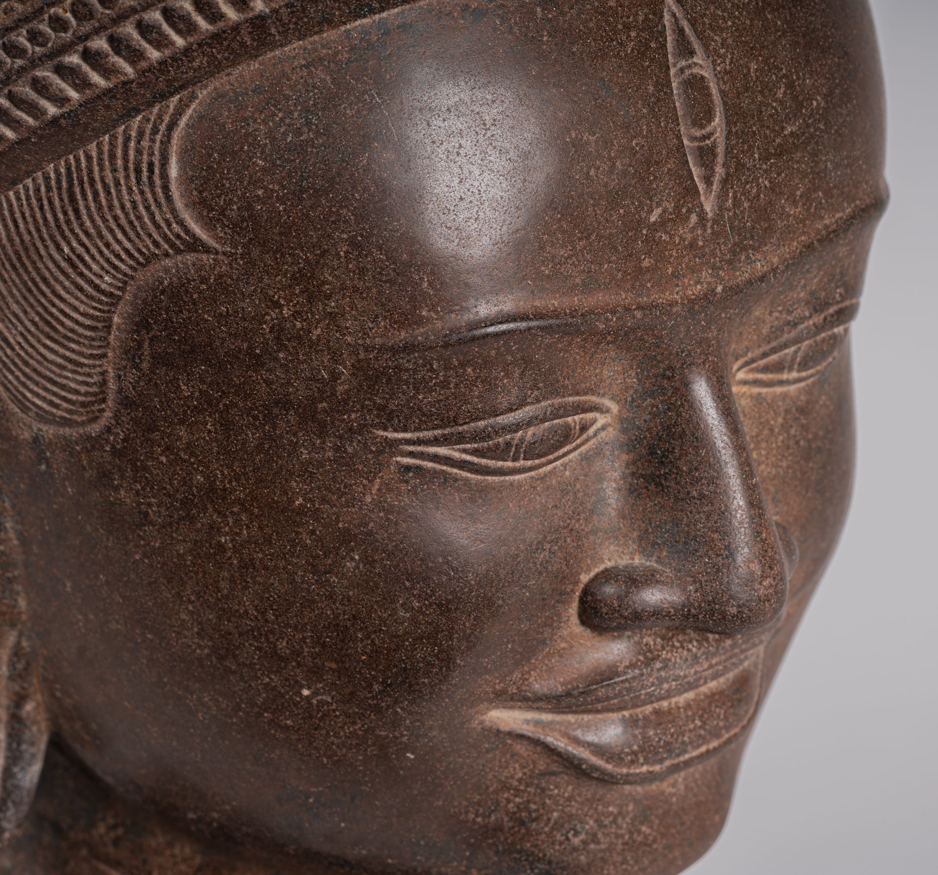 Statua Shiva - Antique Koh Ker Style Khmer Stone Shiva Head Statue - The Destroyer - 54cm/22 "