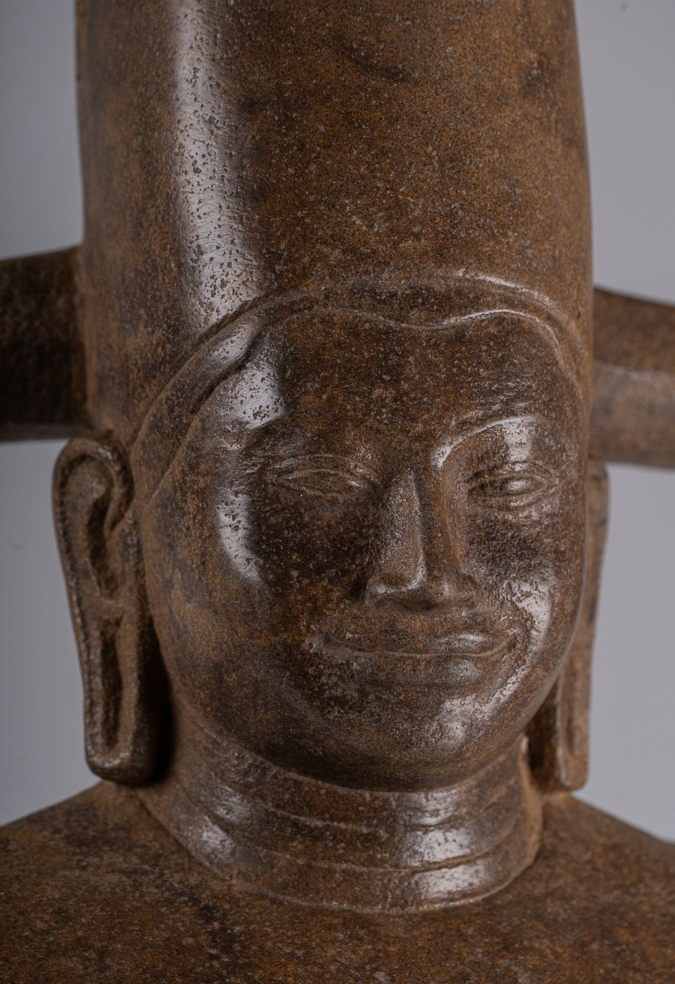 Vishnu Sculpture - Antique Pre-Angkor Style Mounted Sandstone Vishnu Statue - 91cm/36"