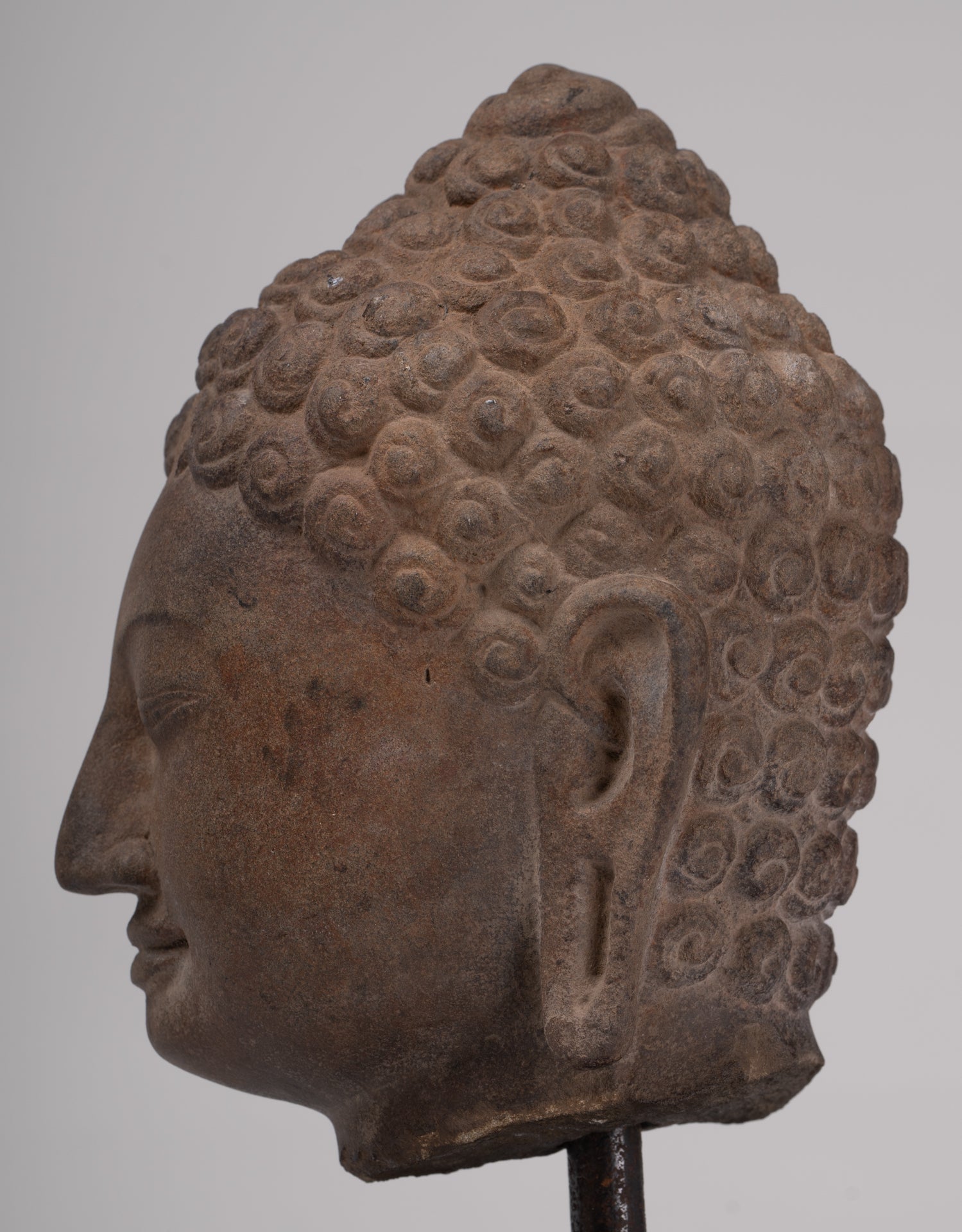 Buddha Statue - Antique Phnom Da Style Mounted Stone Khmer Buddha Head - 26cm/10" Tall