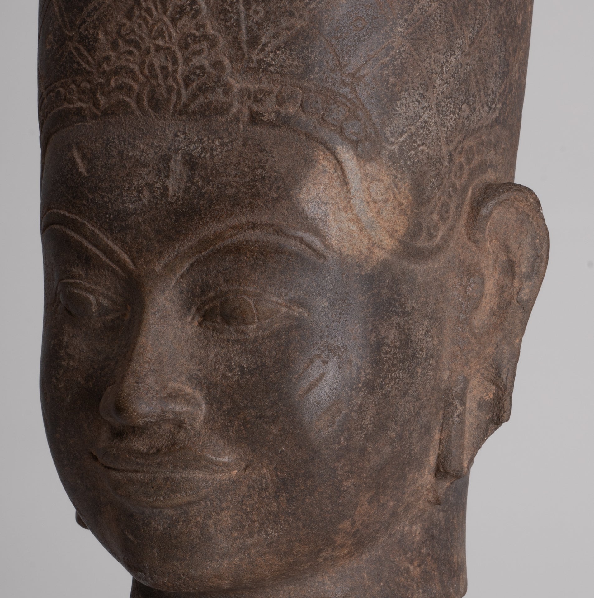 Statue de Krishna - Statue antique de style khmer Phnom Da Krishna (éventuellement) - 41 cm/16"