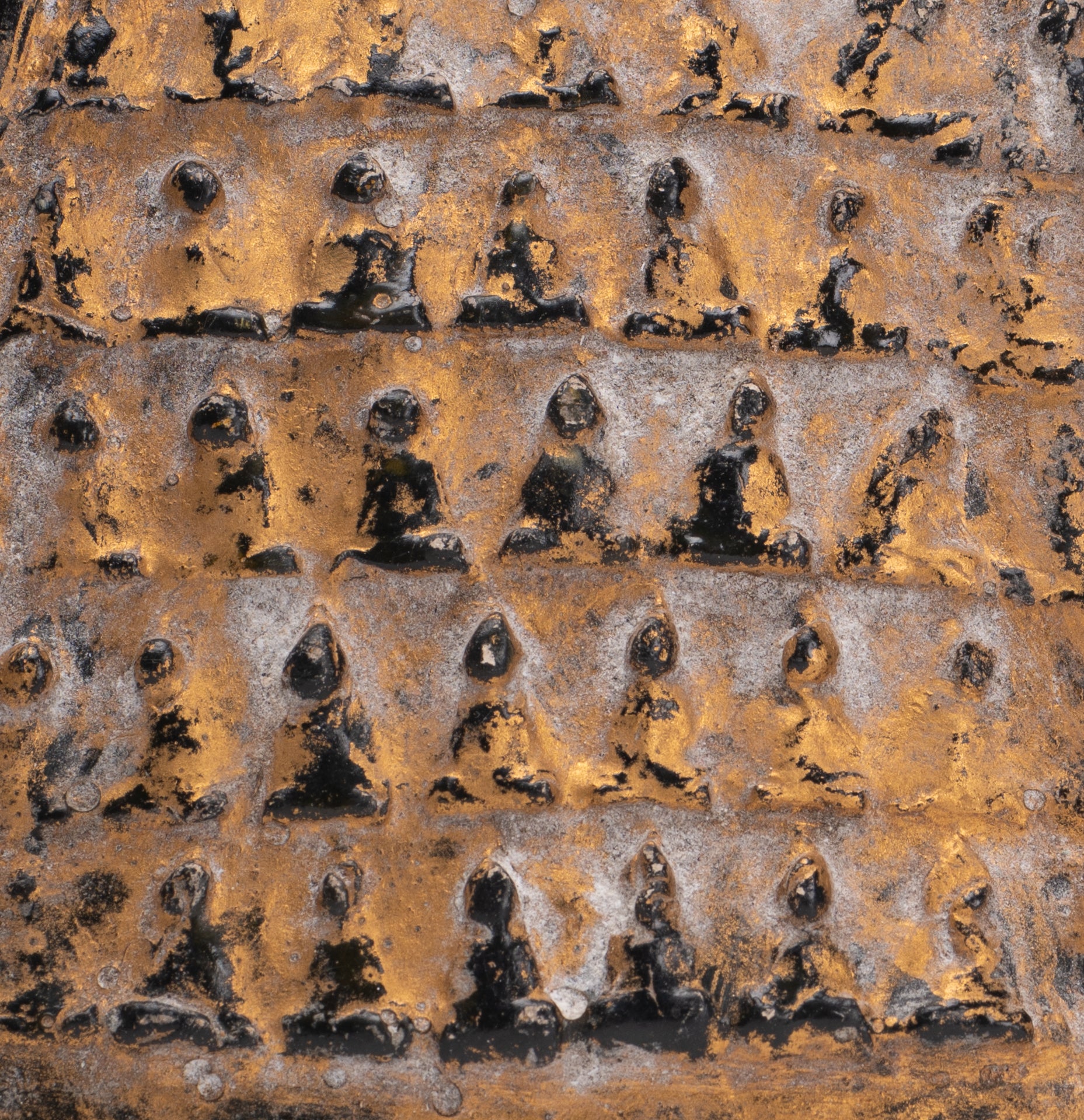 Pannello votivo - Pannello votivo Buddha da meditazione in argilla in stile tailandese antico - 15,5 cm/6"