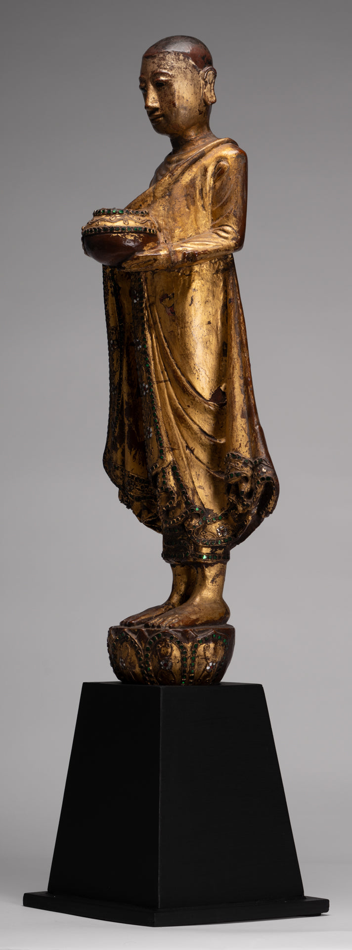 Statue de moine Mandalay en bois de style birman antique - 90 cm / 36 "