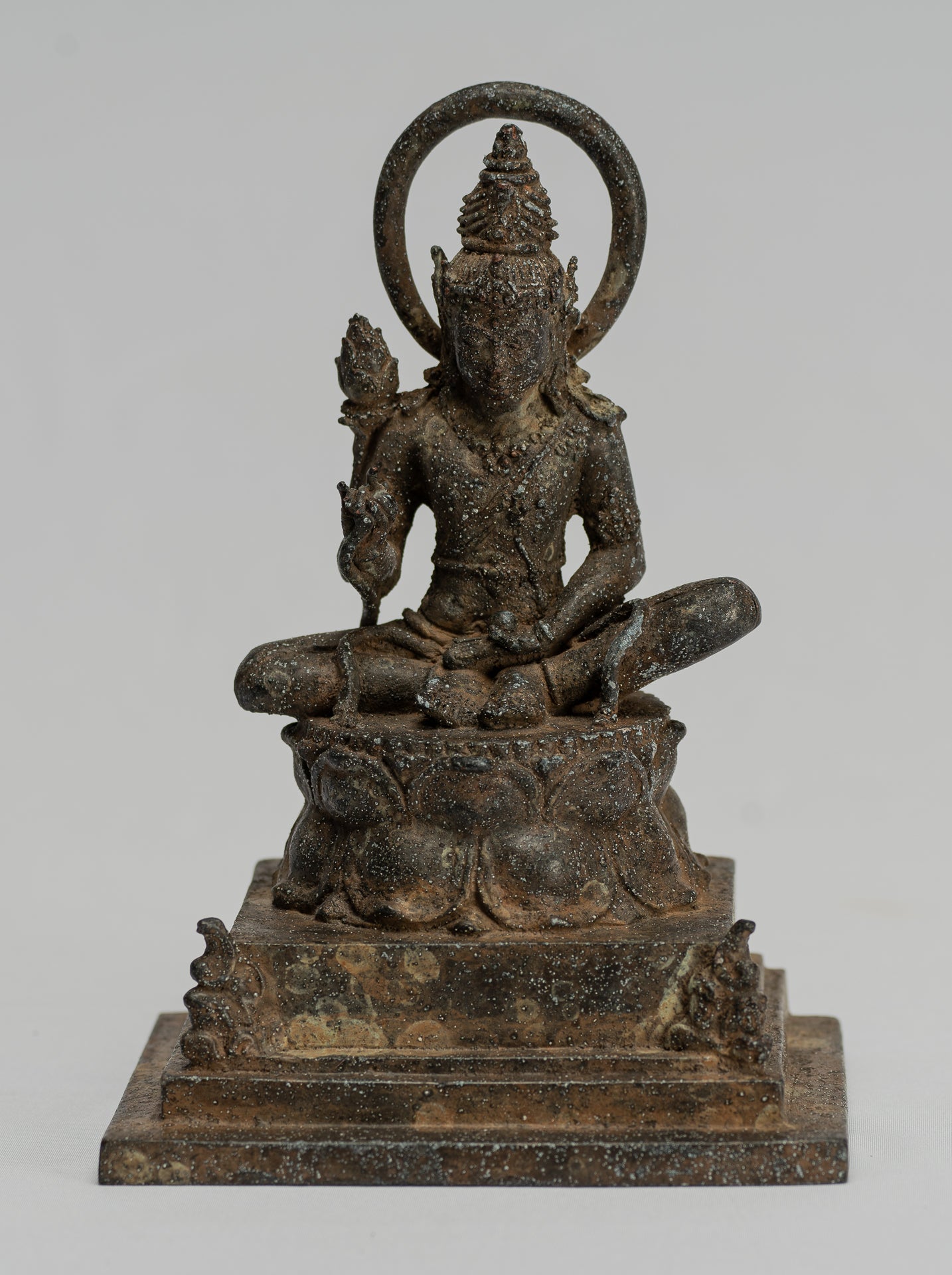 Estatua de Tara - Estatua de Bronce Devi Tara de bronce sentado de Majapahit antiguo de Java - 19cm/8 "