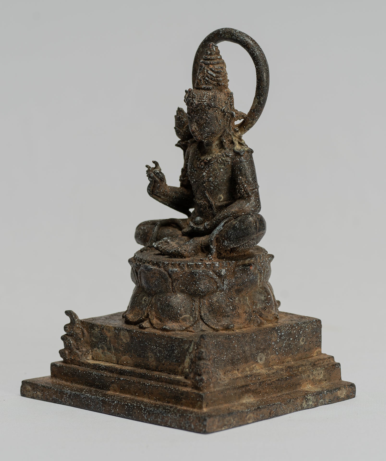 Estatua de Tara - Estatua de Bronce Devi Tara de bronce sentado de Majapahit antiguo de Java - 19cm/8 "