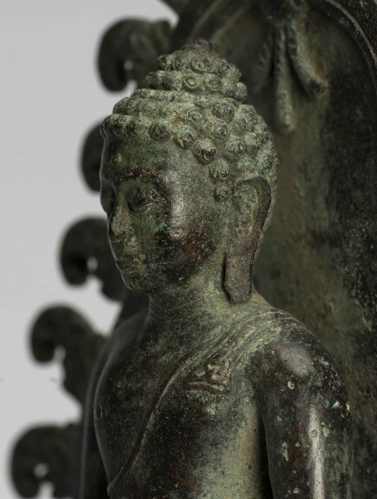 Statua del Buddha - Antique in stile indonesiano seduto in bronzo giavanese insegnamento Buddha - 25 cm/10 "