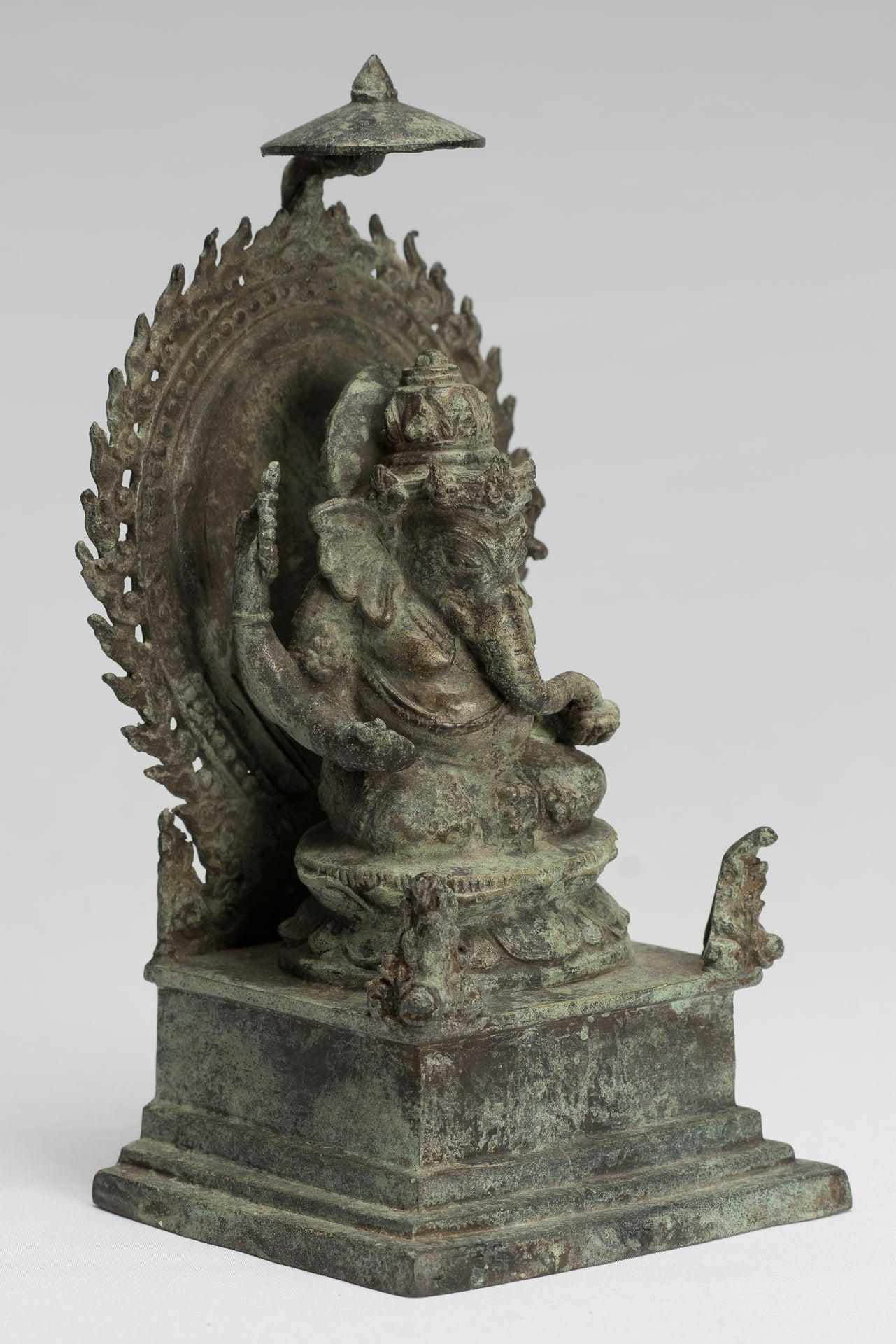 Statue de Ganesha - ancienne statue de Ganesha indonésienne en bronze de style javanais - 23cm / 9 "
