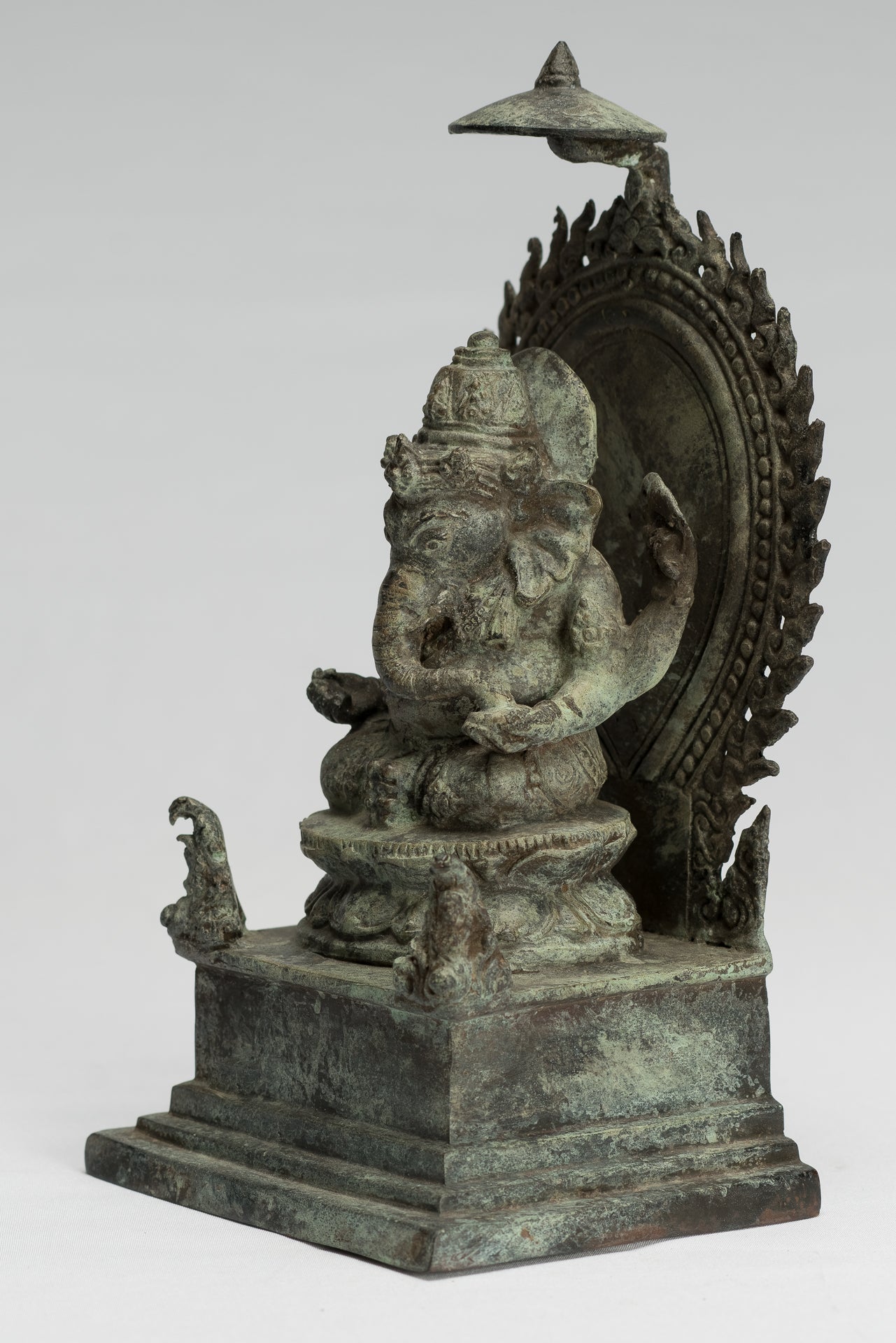 Statue de Ganesha - ancienne statue de Ganesha indonésienne en bronze de style javanais - 23cm / 9 "