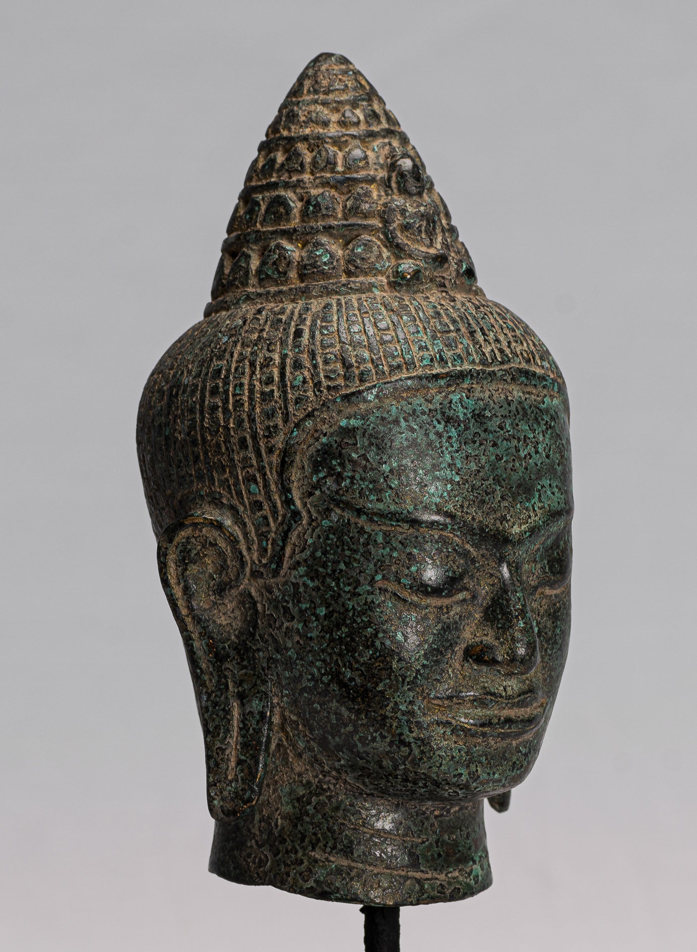 Statua Lokeshvara - Antique Khmer in stile bronzo montato in bronzo a bayon lokeshvara testa - 25 cm/10 "