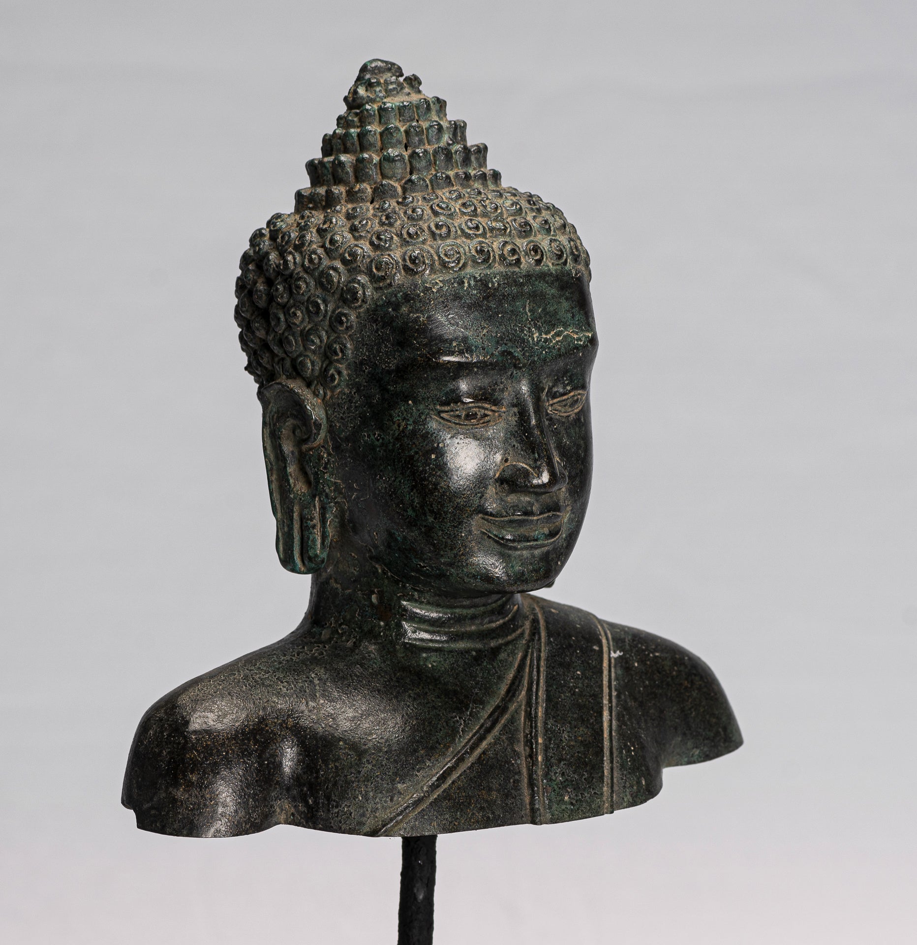 Statue de Bouddha – Statue de tête de Bouddha en bronze Dvaravati montée de style thaïlandais antique – 31 cm/12"