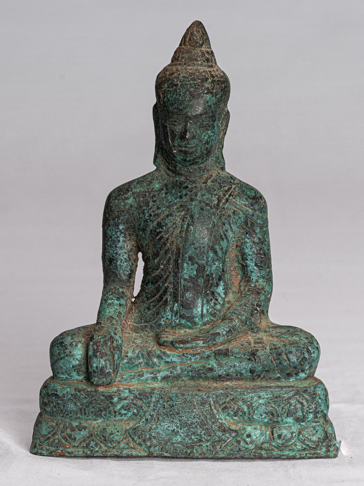 Statua di Buddha - Antique Khmer in stile Khmer Bronzo seduto l'Illuminismo Angkor Buddha Statue -16 cm/6 "