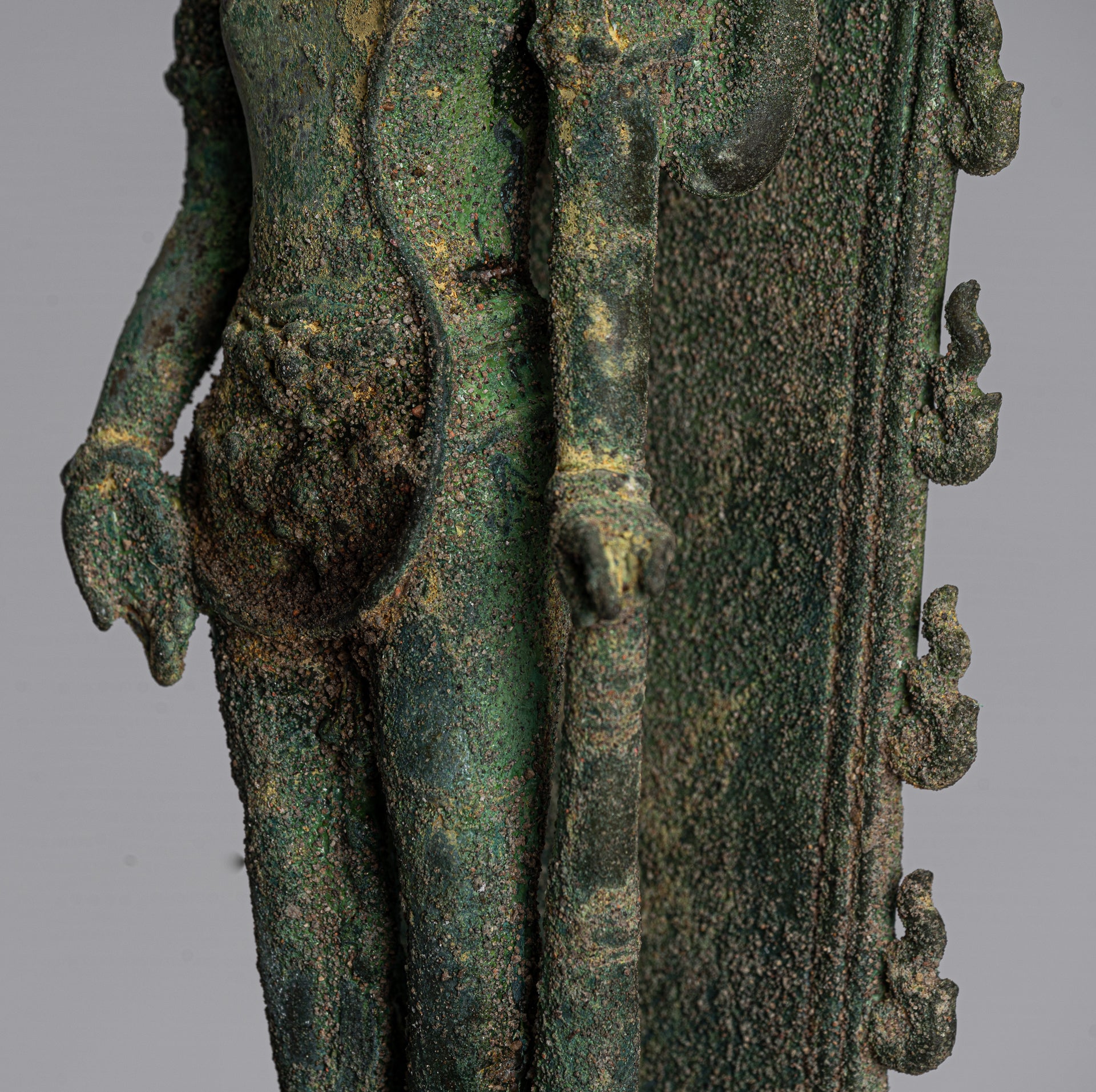 Vishnu - Estatua de bronce de alumno de estilo indonesio antiguo Majapahit Java de pie - 38 cm/15 "