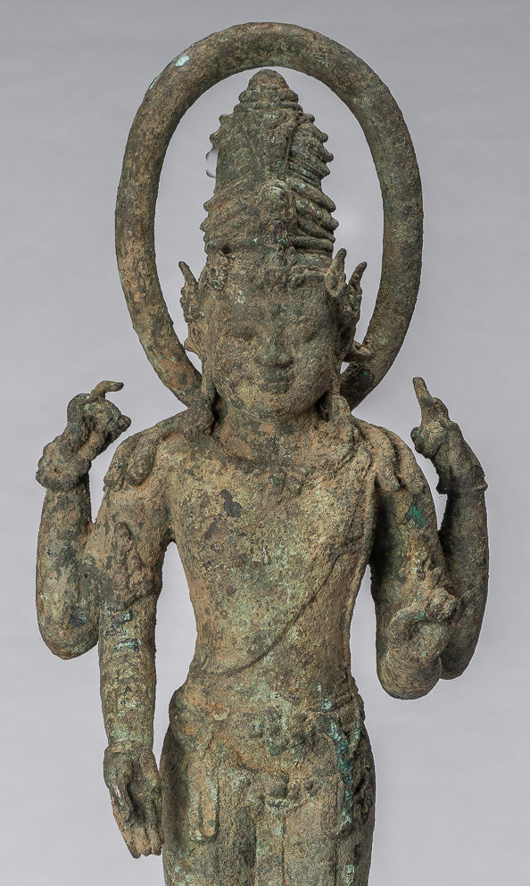 Vishnu – Statue de Vishnu debout en bronze de style indonésien antique Majapahit Java – 51 cm/20"