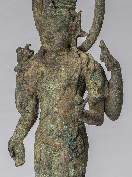 Vishnu – Statue de Vishnu debout en bronze de style indonésien antique Majapahit Java – 51 cm/20"