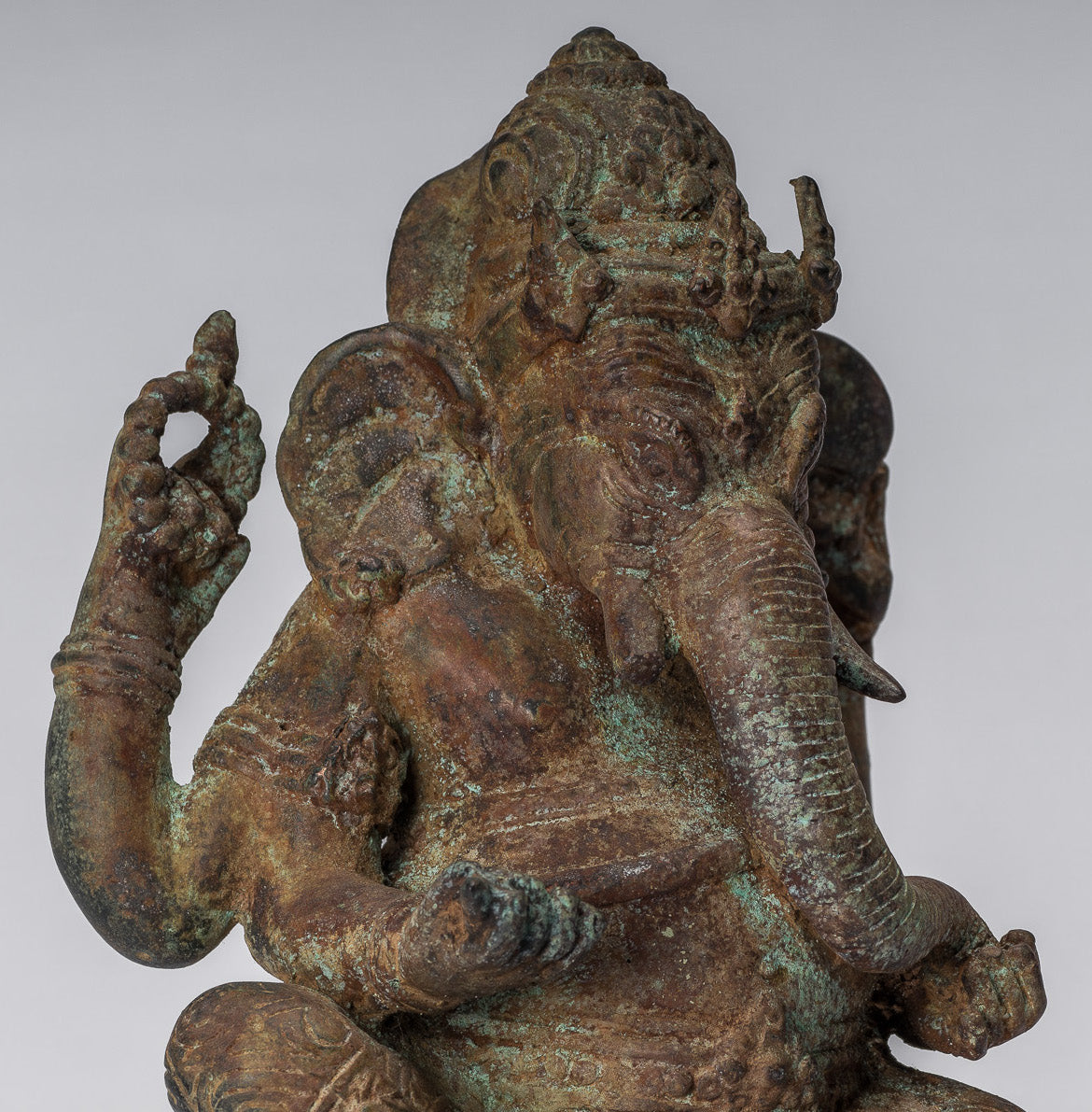 Statue de Ganesha – Statue de Ganesha indonésienne assise en bronze de style javanais antique – 20 cm
