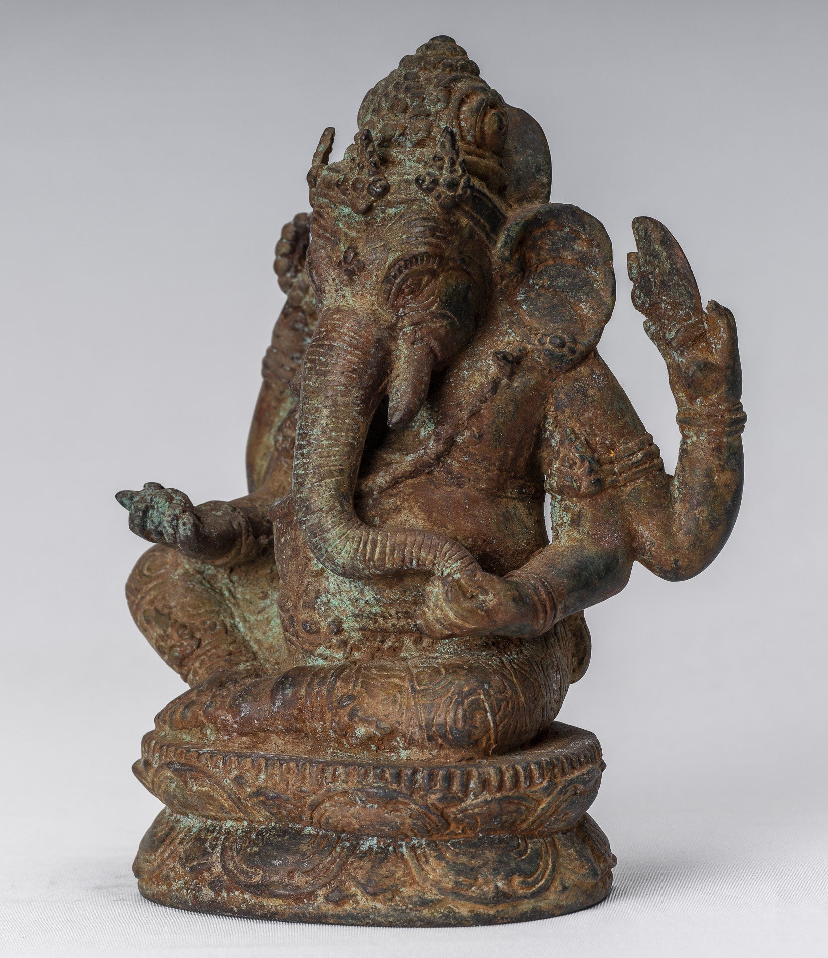 Statue de Ganesha – Statue de Ganesha indonésienne assise en bronze de style javanais antique – 20 cm