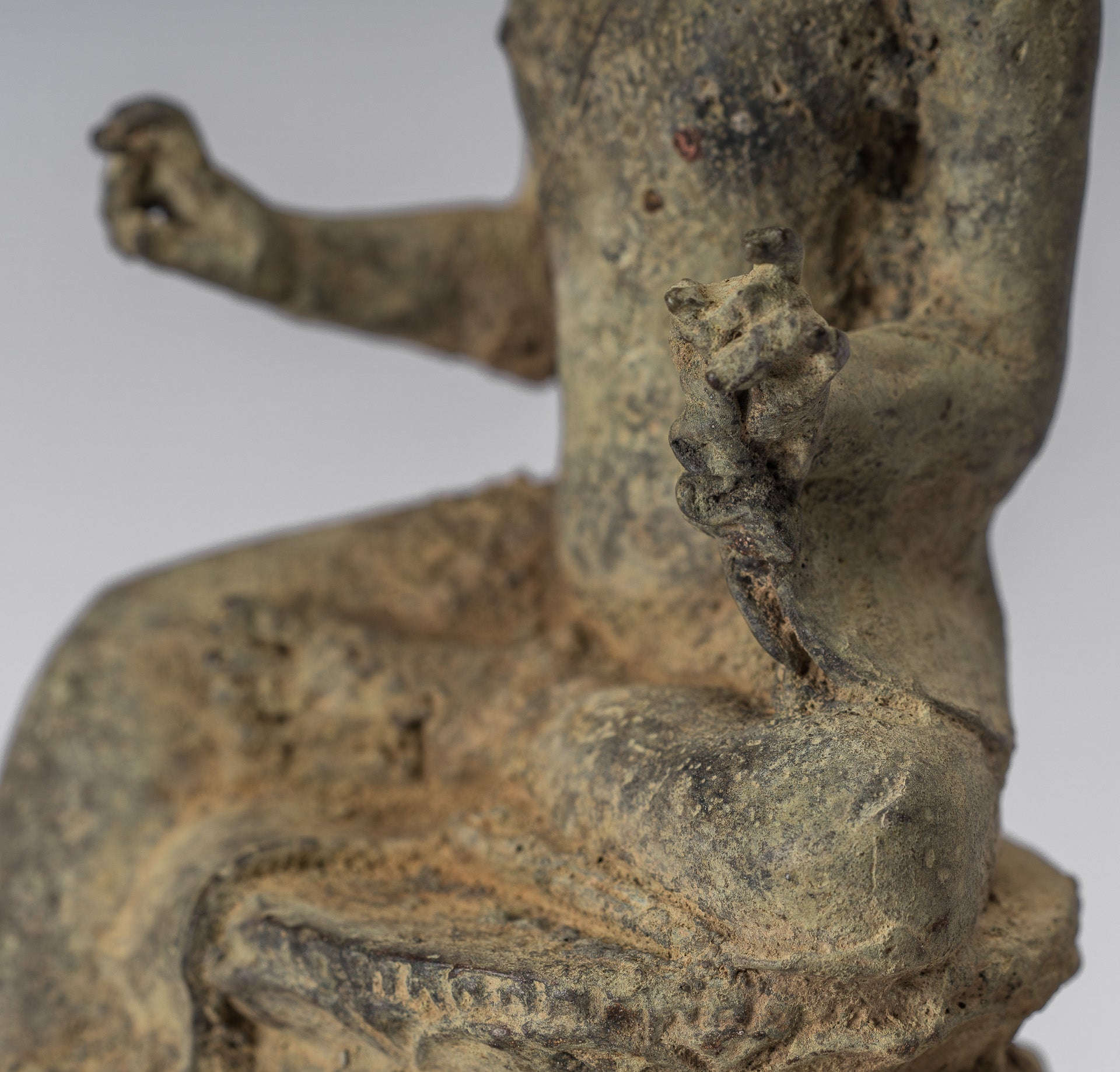 Statue de Bouddha - ancien style indonésien assis bronze Java enseignement Bouddha - 18cm / 7 "