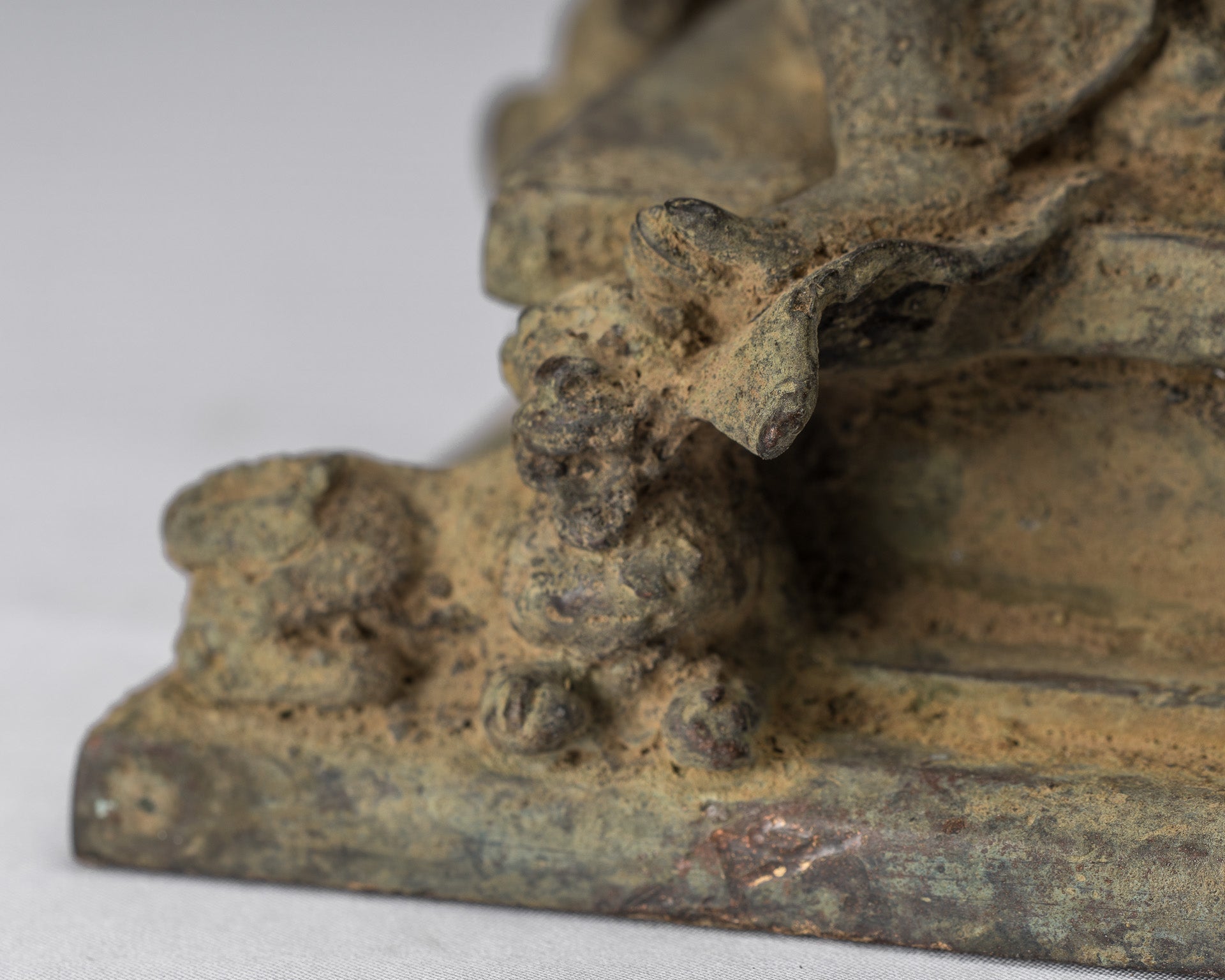 Statue de Bouddha - ancien style indonésien assis bronze Java enseignement Bouddha - 18cm / 7 "