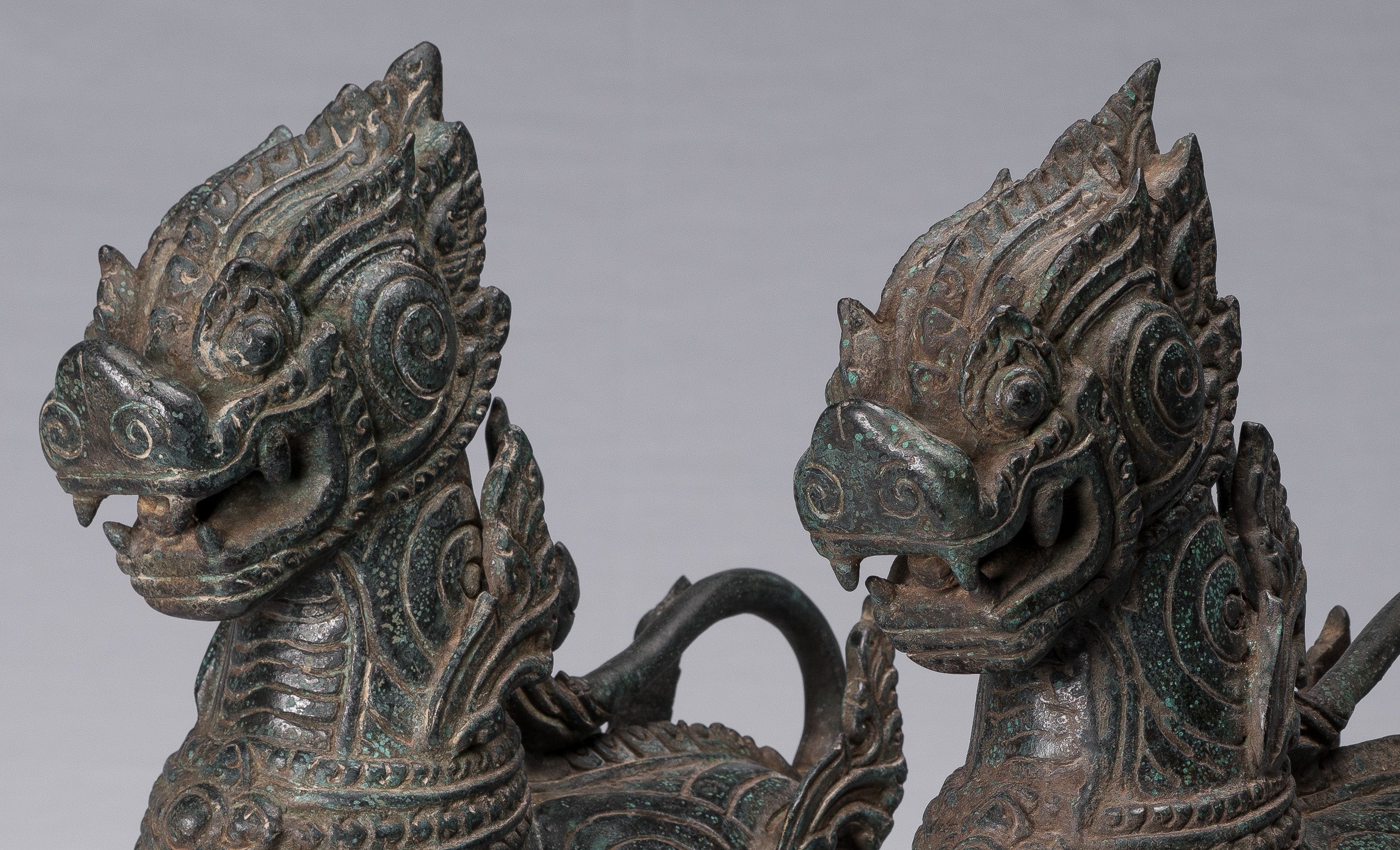 Antiguo de estilo birmano de bronce de pie de pie de la tutor guardia - 37 cm/15 "