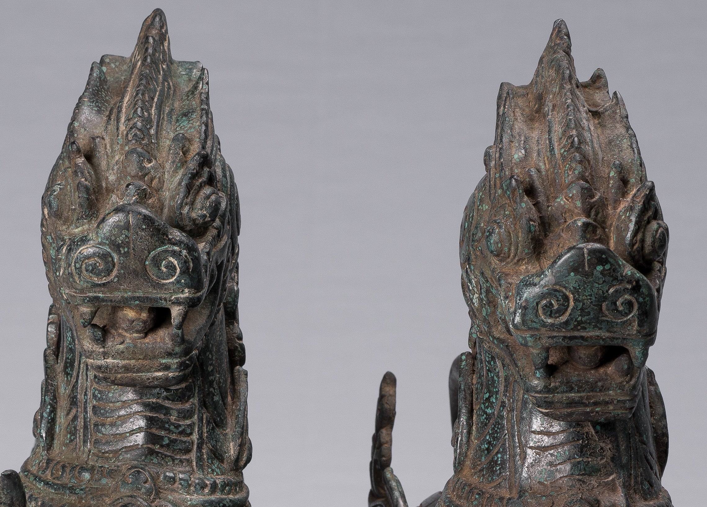 Antiguo de estilo birmano de bronce de pie de pie de la tutor guardia - 37 cm/15 "