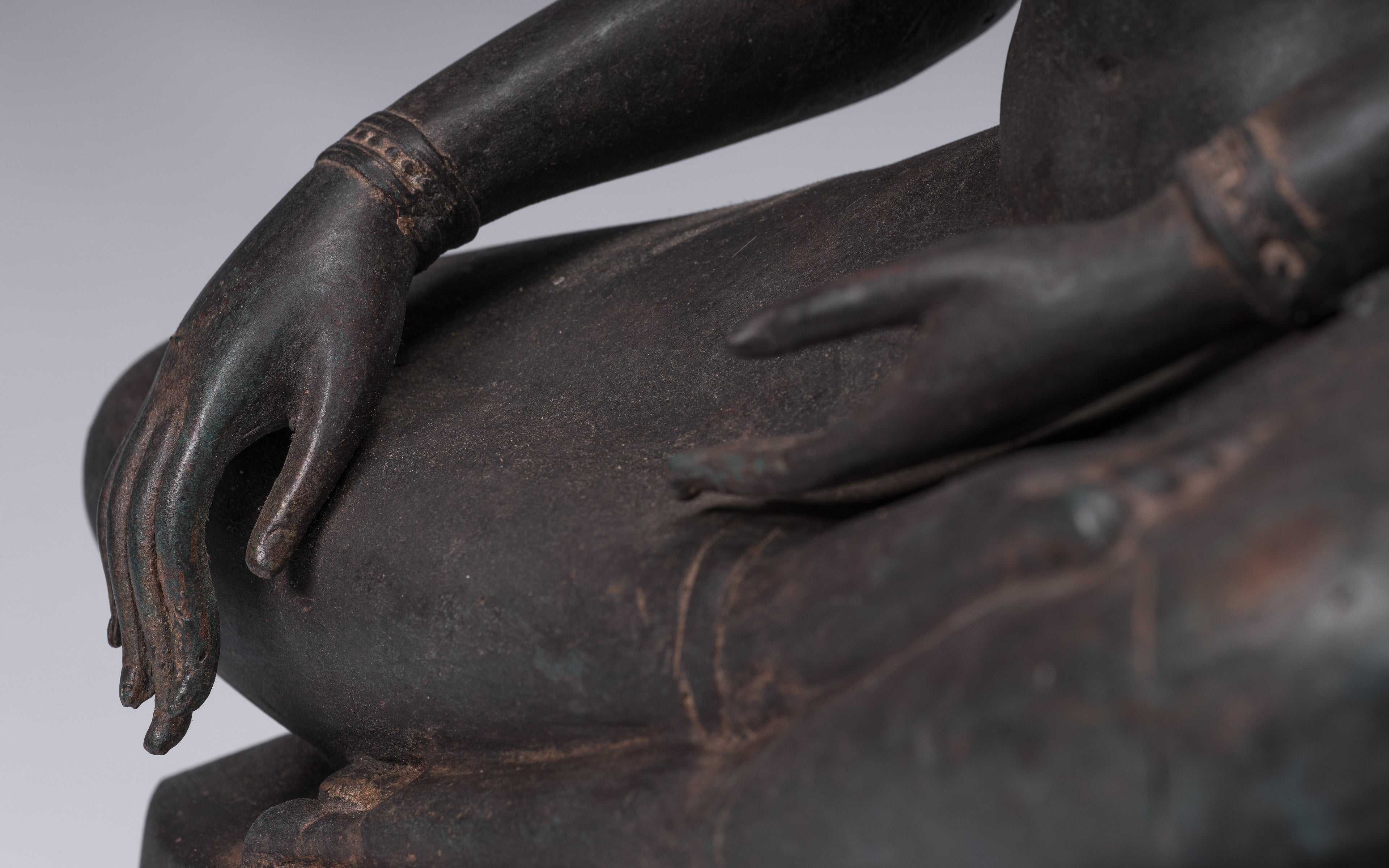 Estatua de Buda - Estatua de estilo tailandés antiguo Ayutthaya Estatua de Buda de la Ilustración Sentada - 66 cm/26 "