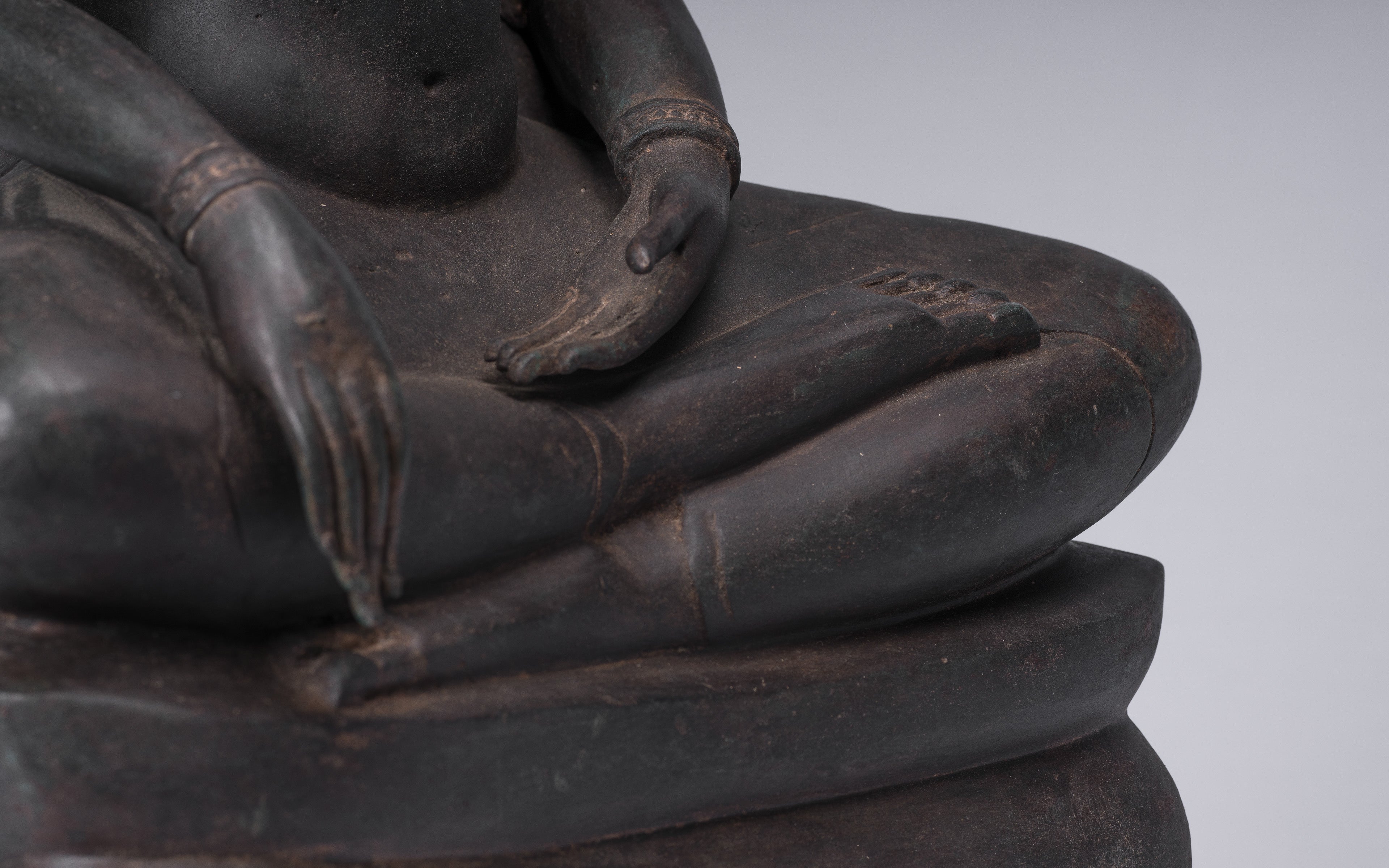 Estatua de Buda - Estatua de estilo tailandés antiguo Ayutthaya Estatua de Buda de la Ilustración Sentada - 66 cm/26 "