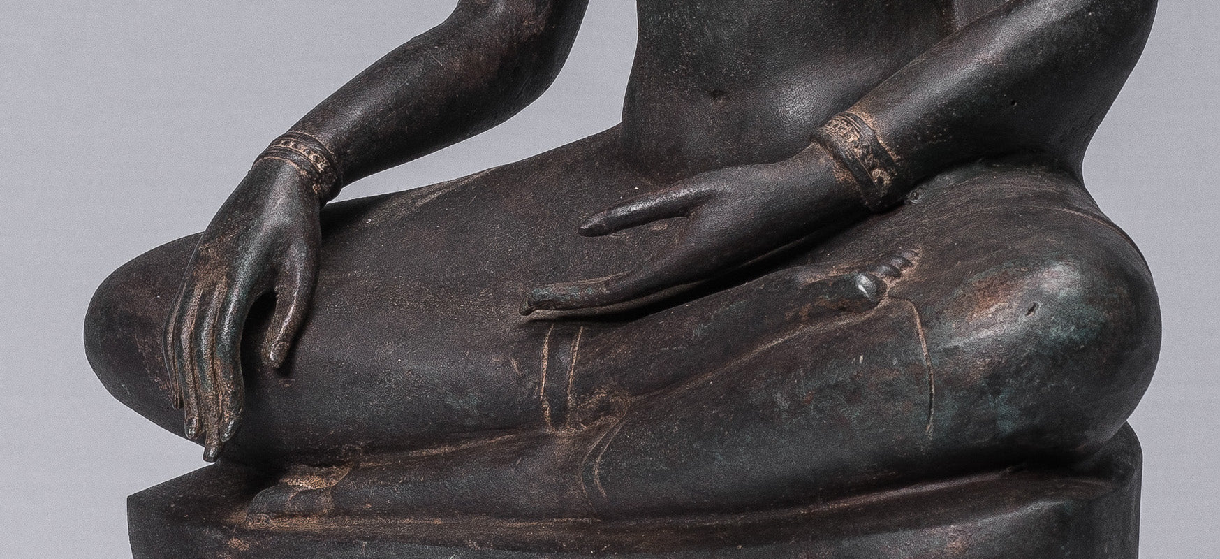 Estatua de Buda - Estatua de estilo tailandés antiguo Ayutthaya Estatua de Buda de la Ilustración Sentada - 66 cm/26 "