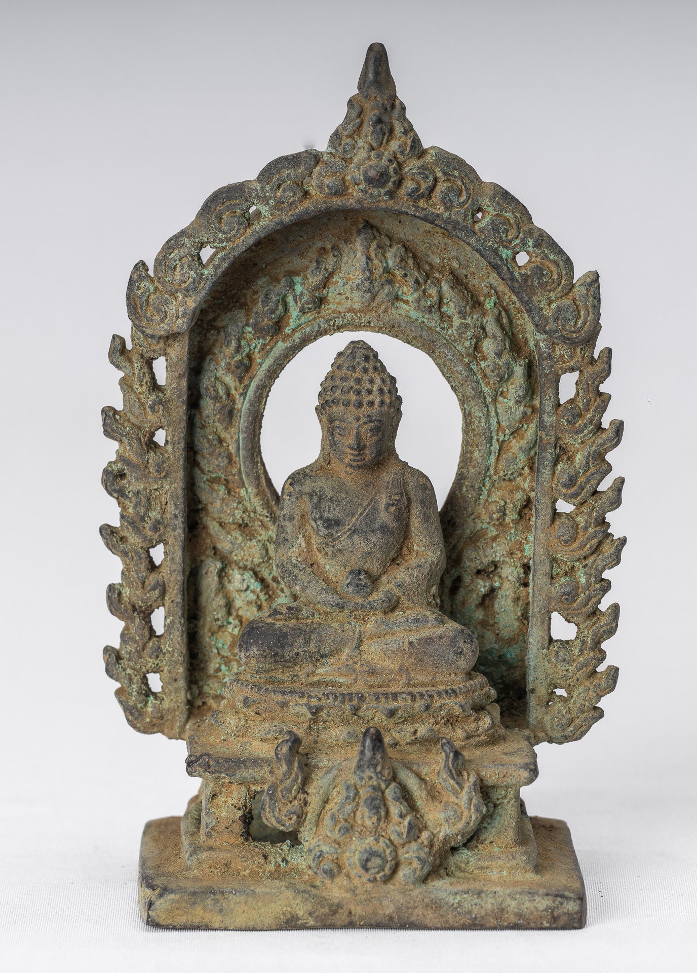 Statue di Buddha - Antique in stile indonesiano Bronzo Javanese Amitabha Buddha Statua - 13,5 cm/5 "