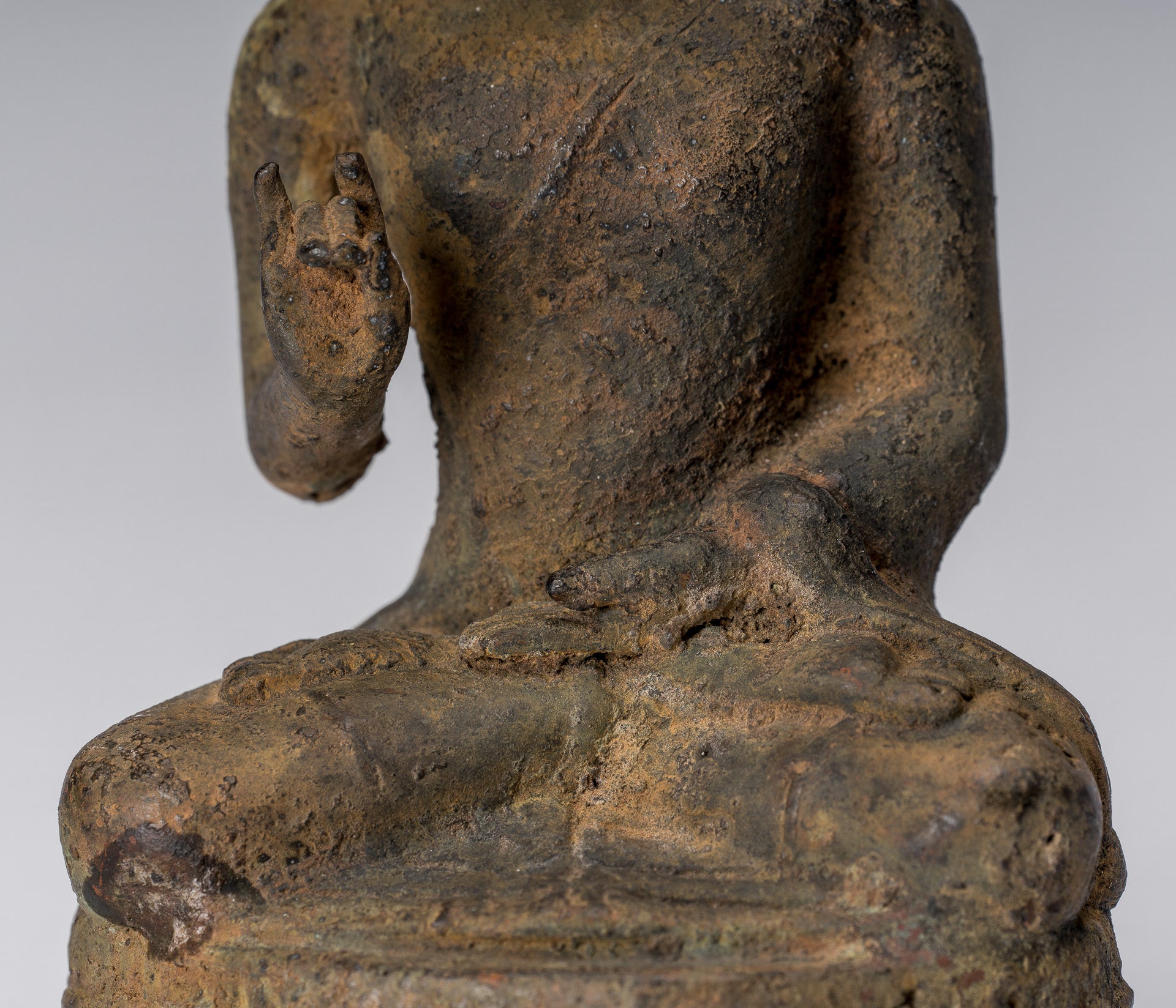 Estatua de Buda - Estilo indonesio antiguo de bronce asentado Javanese Buda - 19cm/8 "