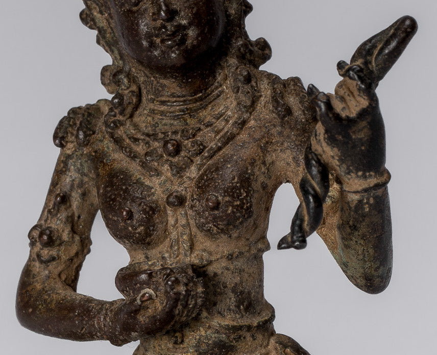 Statue de Tara – Statue de Devi Tara en bronze indonésien de style Java antique – 8 cm/3"