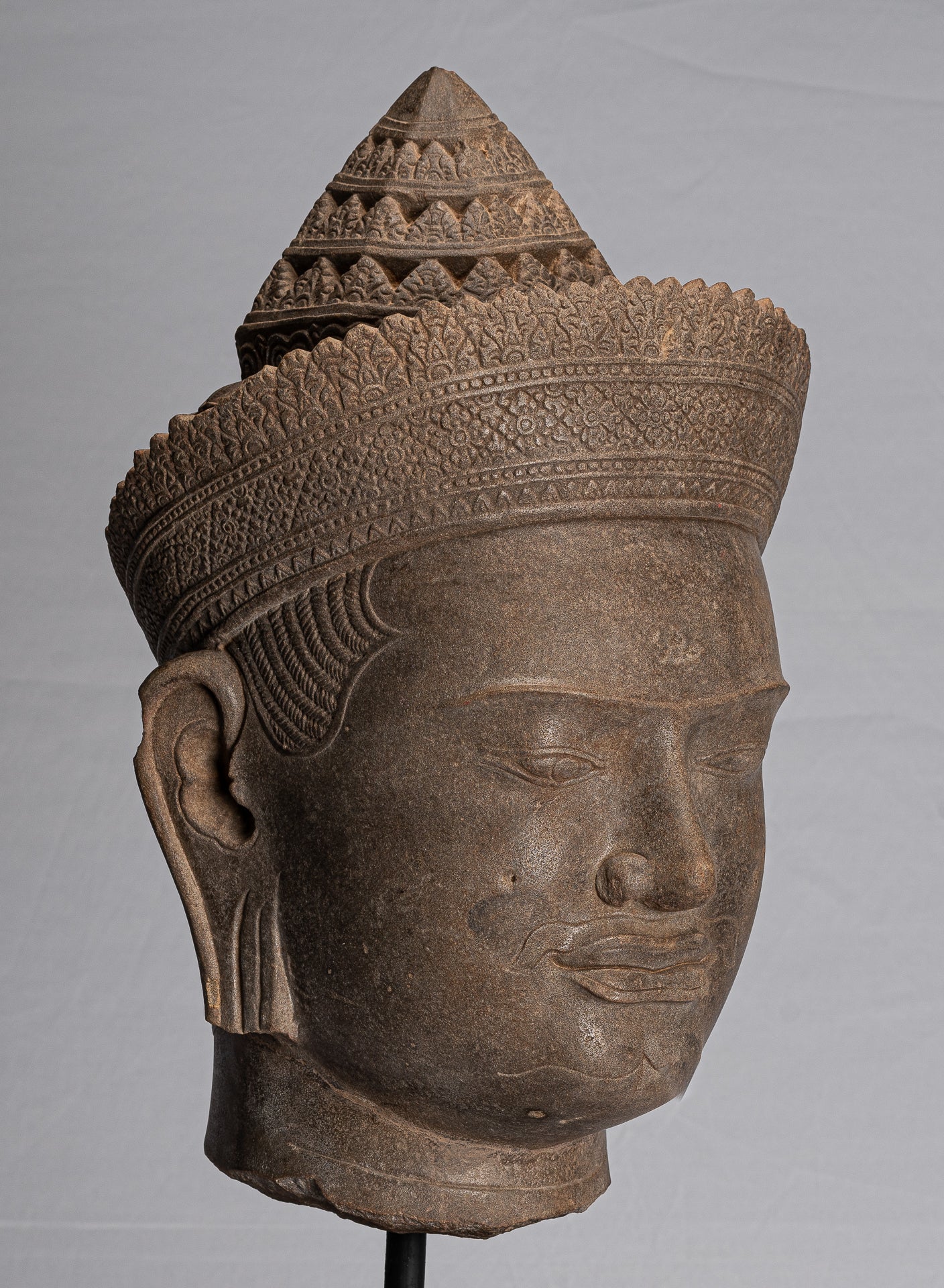 Vishnu Statue-Antique Banteay Srei Style Stone Mounted Khmer Vishnu Head-57cm/23 "