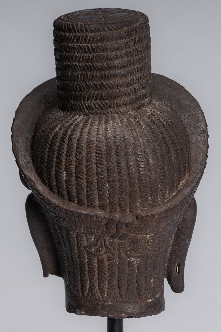 Statue Vishnu - Antique Koh Ker Style Stone Monted Khmer Vishnu Head - 31cm / 12 "