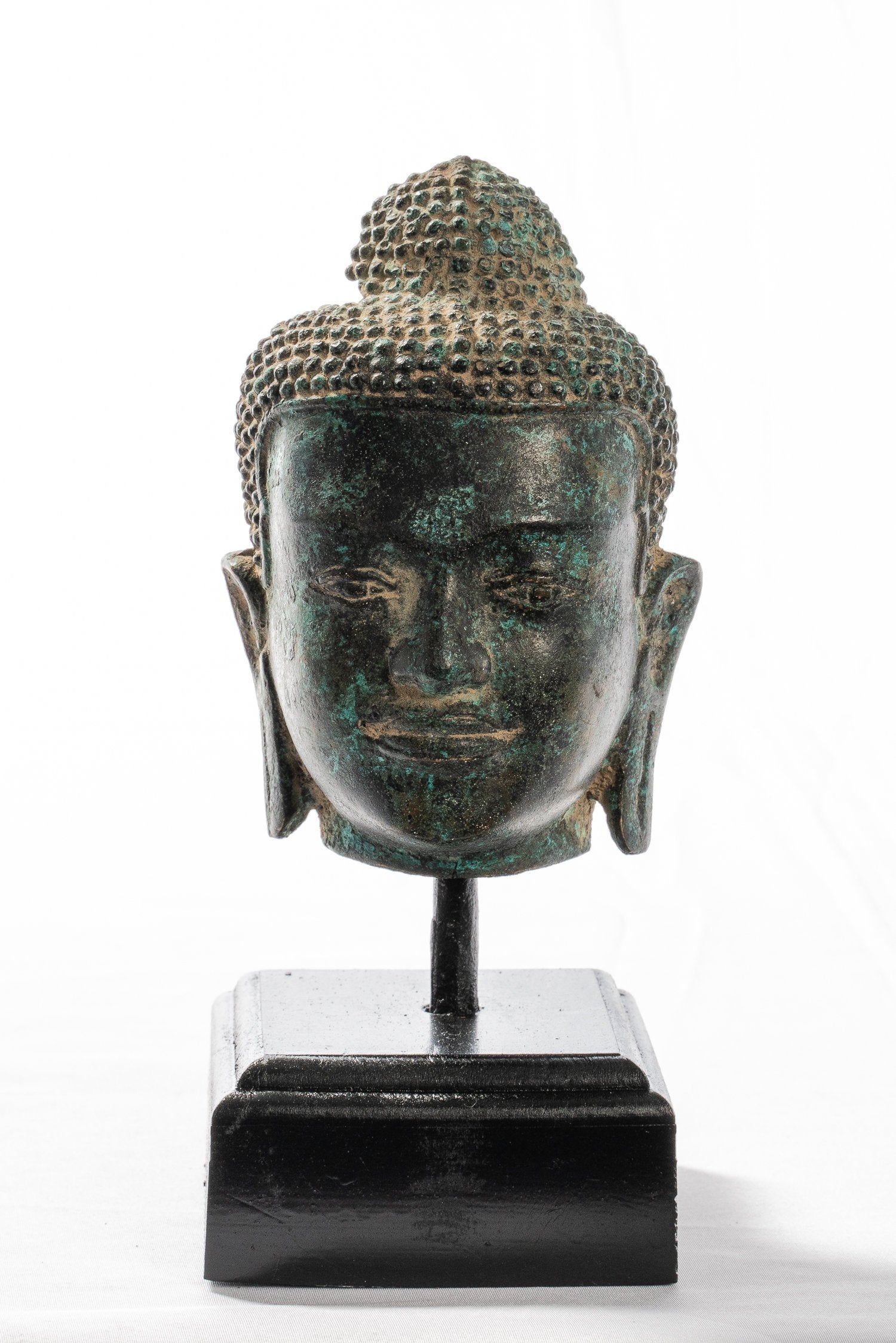 Buddha-Statue – Antik-Thai-Stil montierte Dvaravati-Bronze-Buddha-Kopf-Statue – 19 cm/20,3 cm