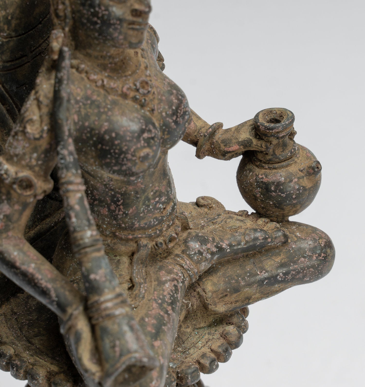 Statue de Tara – Statue antique de style Java Majapahit assise en bronze Devi Tara – 24 cm/25,4 cm