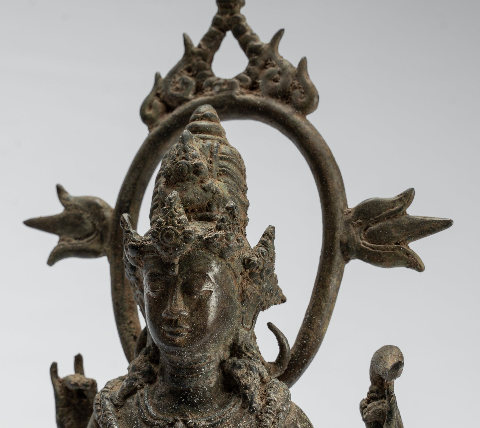 Statue Shiva - Antique in stile indonesiano bronzo giavanese in piedi a 6 bracci Shiva Statua - 36 cm/14 "