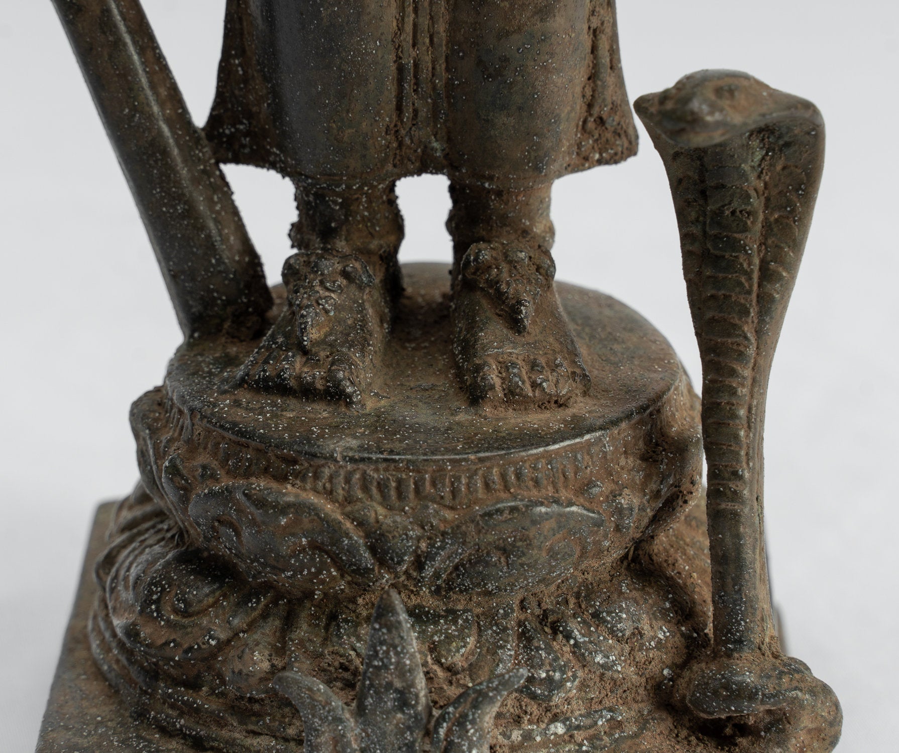 Statue Shiva - Antique in stile indonesiano bronzo giavanese in piedi a 6 bracci Shiva Statua - 36 cm/14 "