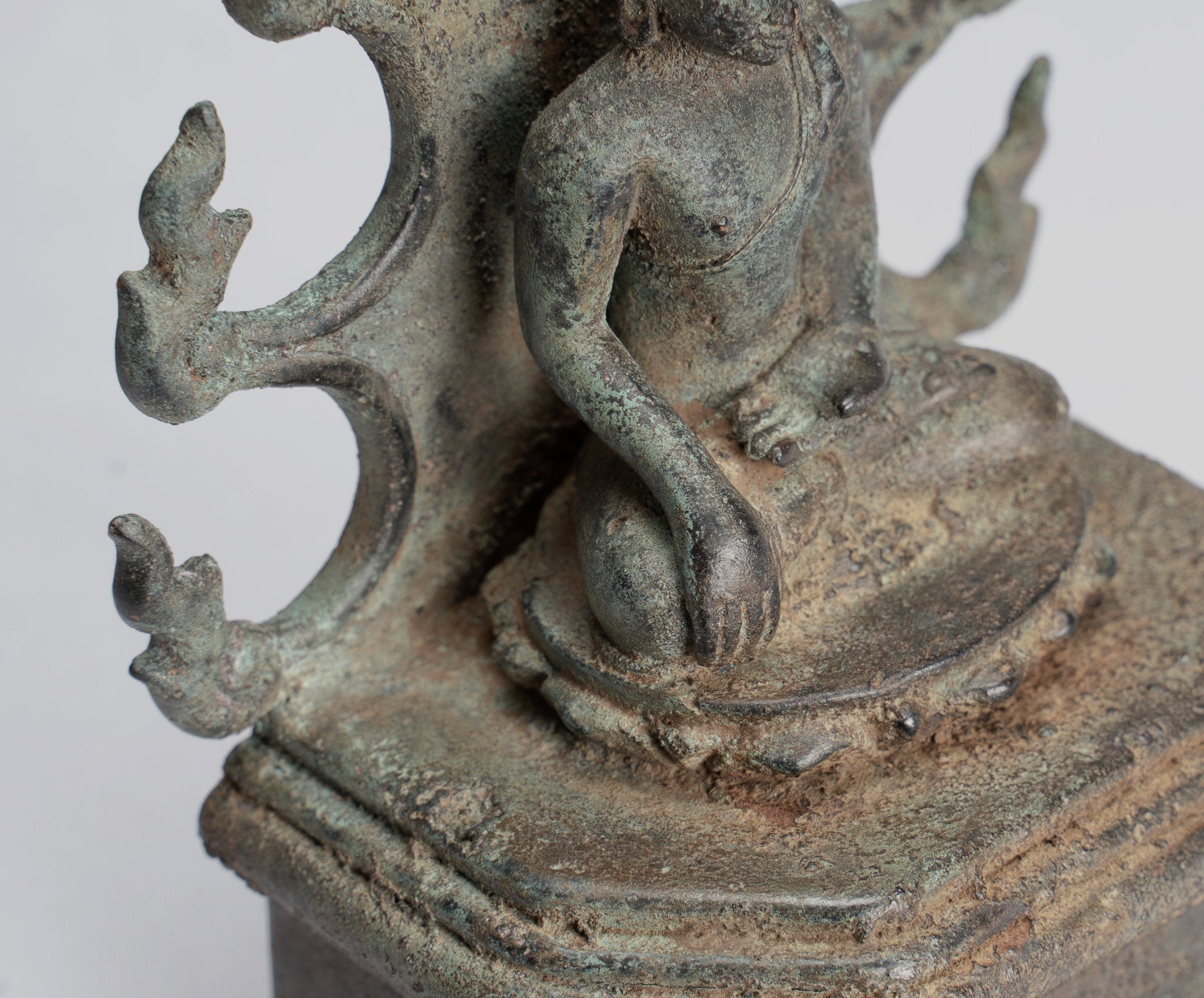 Statue di Buddha - Antique Statue Buddha, in bronzo giavanese, 14,5 cm/6 "