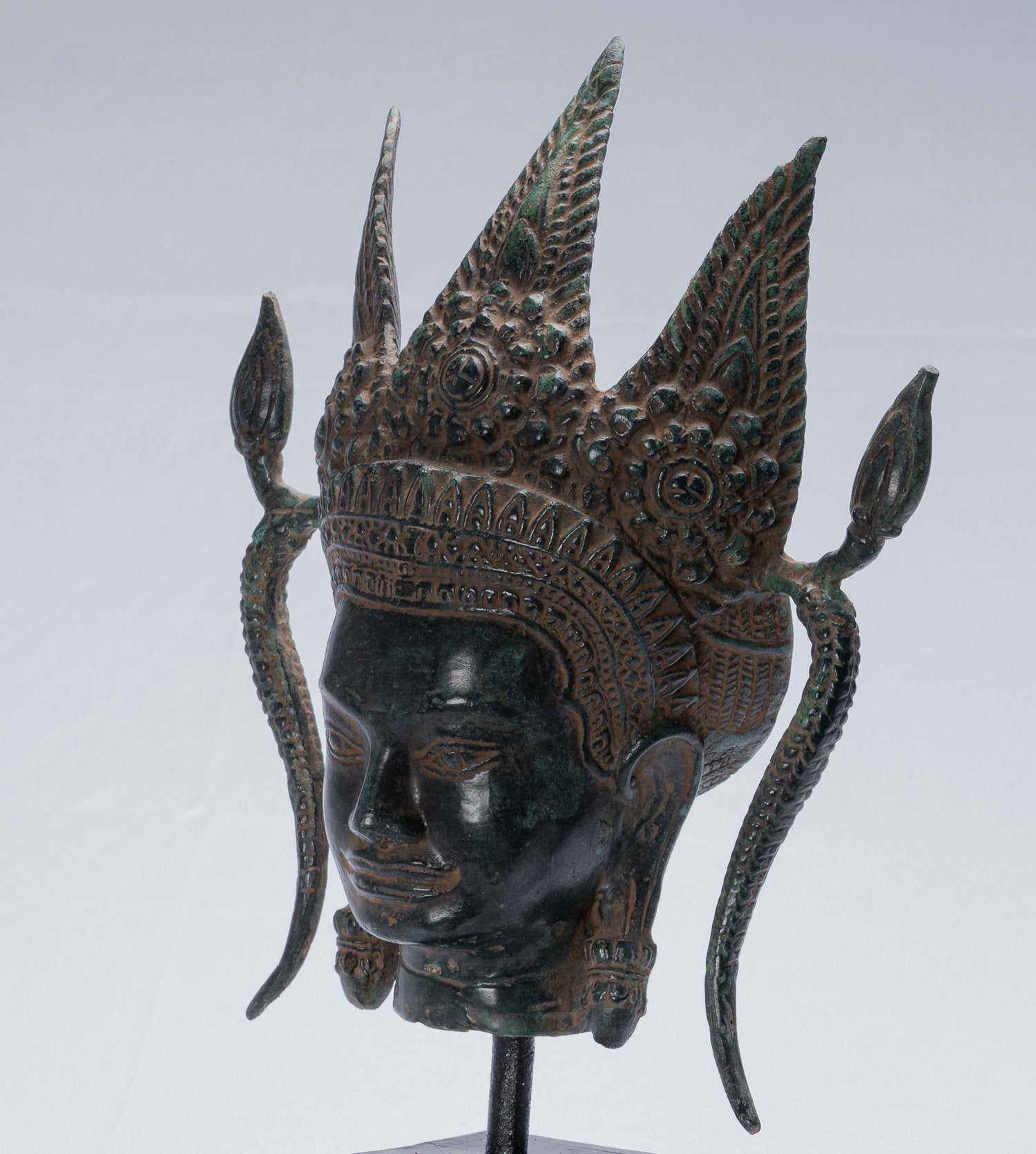 Apsara - Statue d'Angkor Wat Apsara ou ange en bronze antique de style khmer - 35 cm/14"