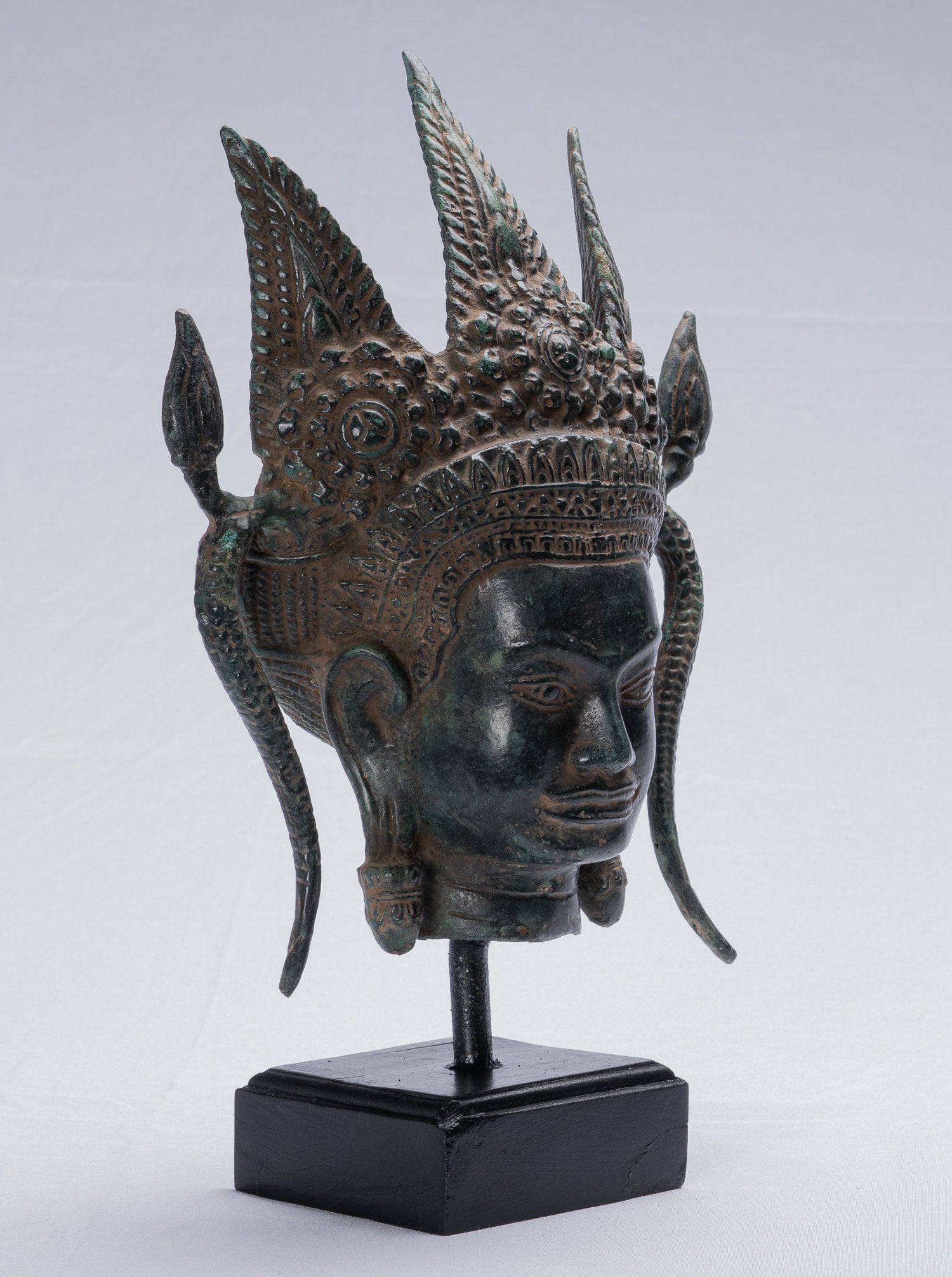 Apsara - Statue d'Angkor Wat Apsara ou ange en bronze antique de style khmer - 35 cm/14"