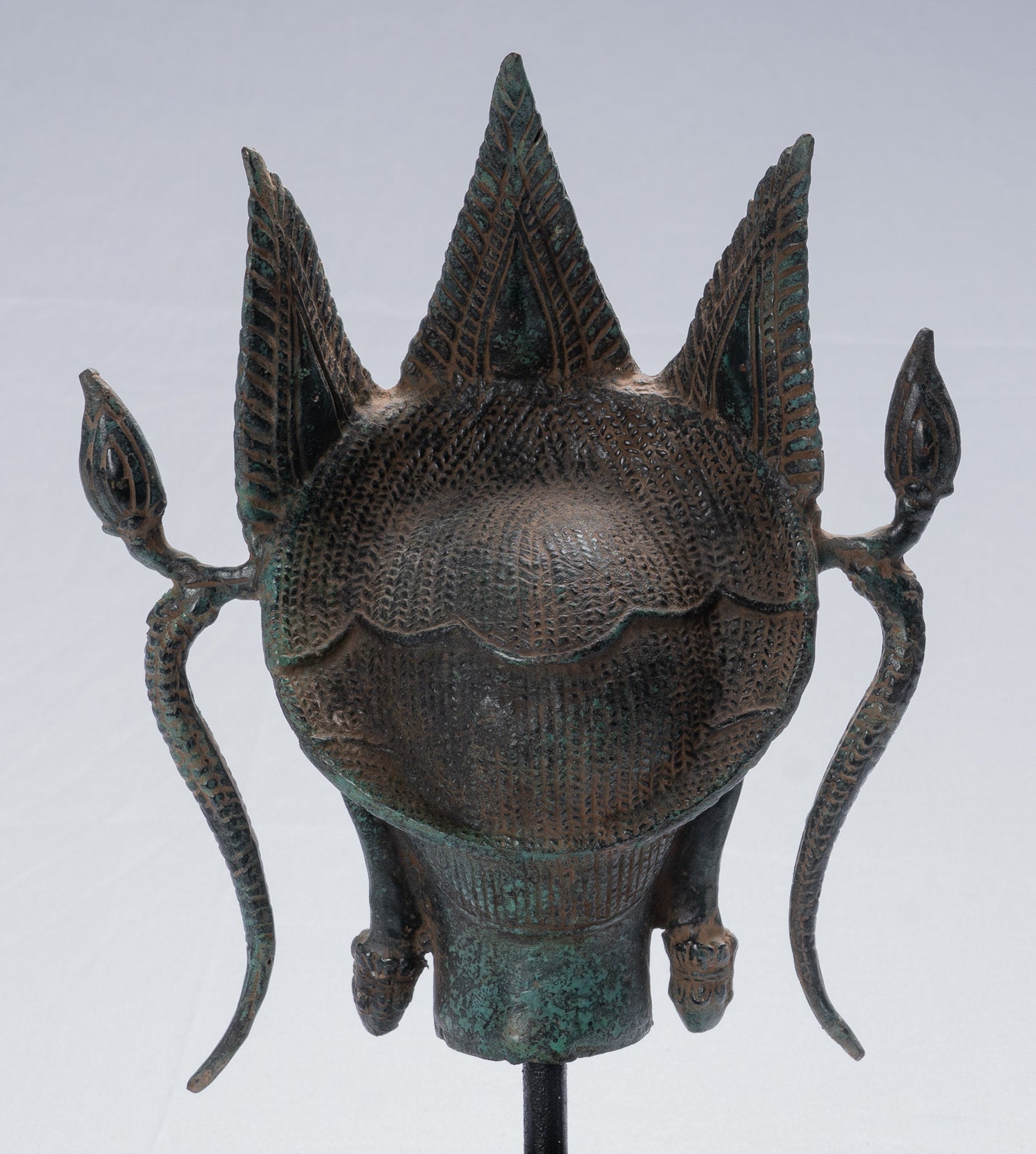 Apsara - Statue d'Angkor Wat Apsara ou ange en bronze antique de style khmer - 35 cm/14"