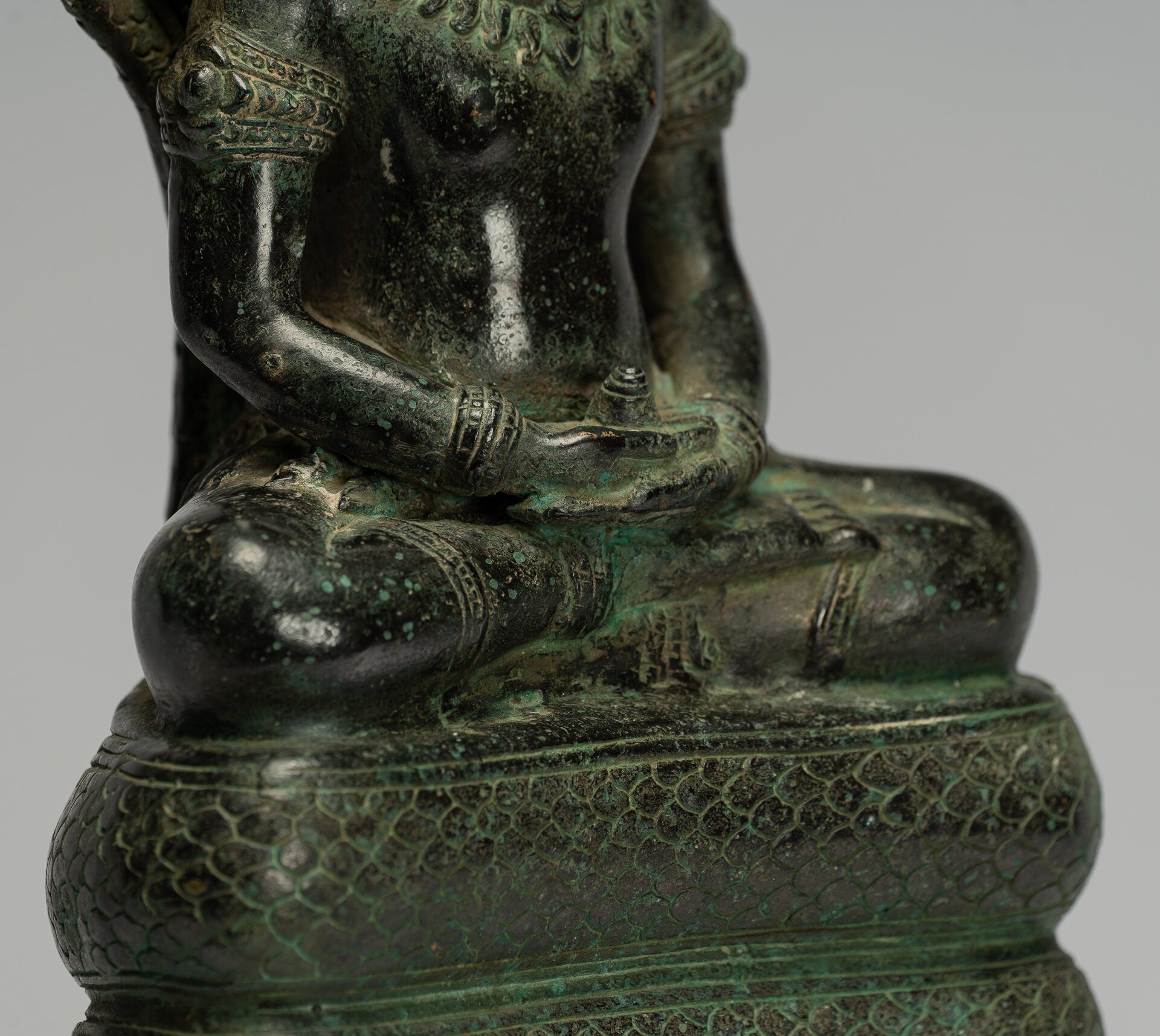 Estatua de Buda - Estilo de bayón antiguo Khmer Meditación Naga Naga Buddha - 44cm/18 "