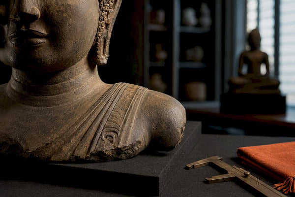 Collectors' Gallery Backed 7 Step Photo ID for Khmer Buddha Statues
