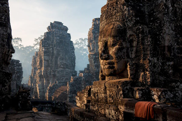 200–216 Faces: Bayon Style Sculpture for Collectors and Scholars
